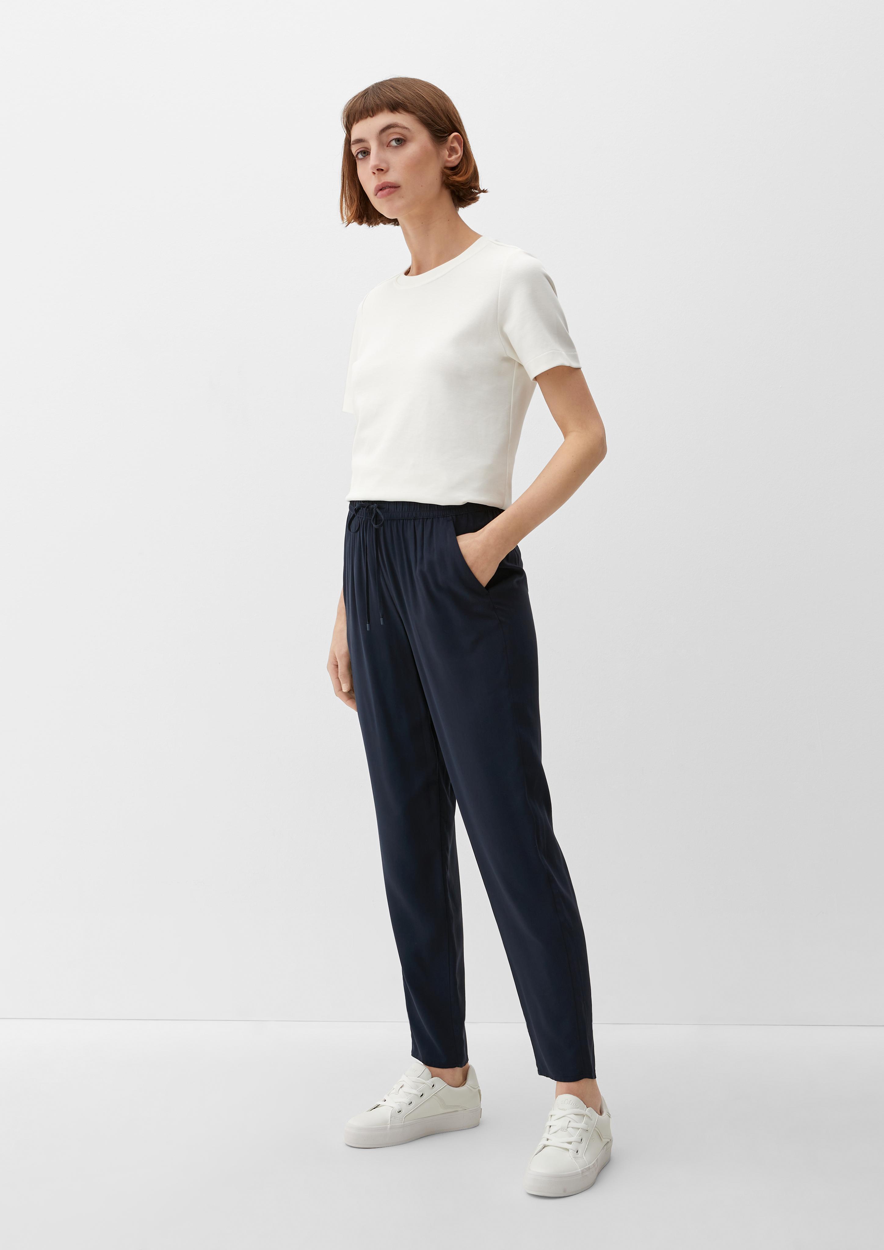 Relaxed: Hose aus reiner Viskose  2132619-5959