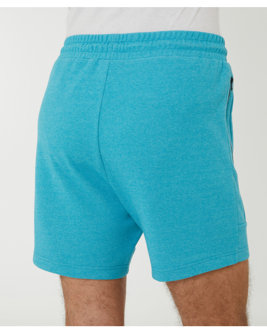 Sport-Shorts mit Ziernähten