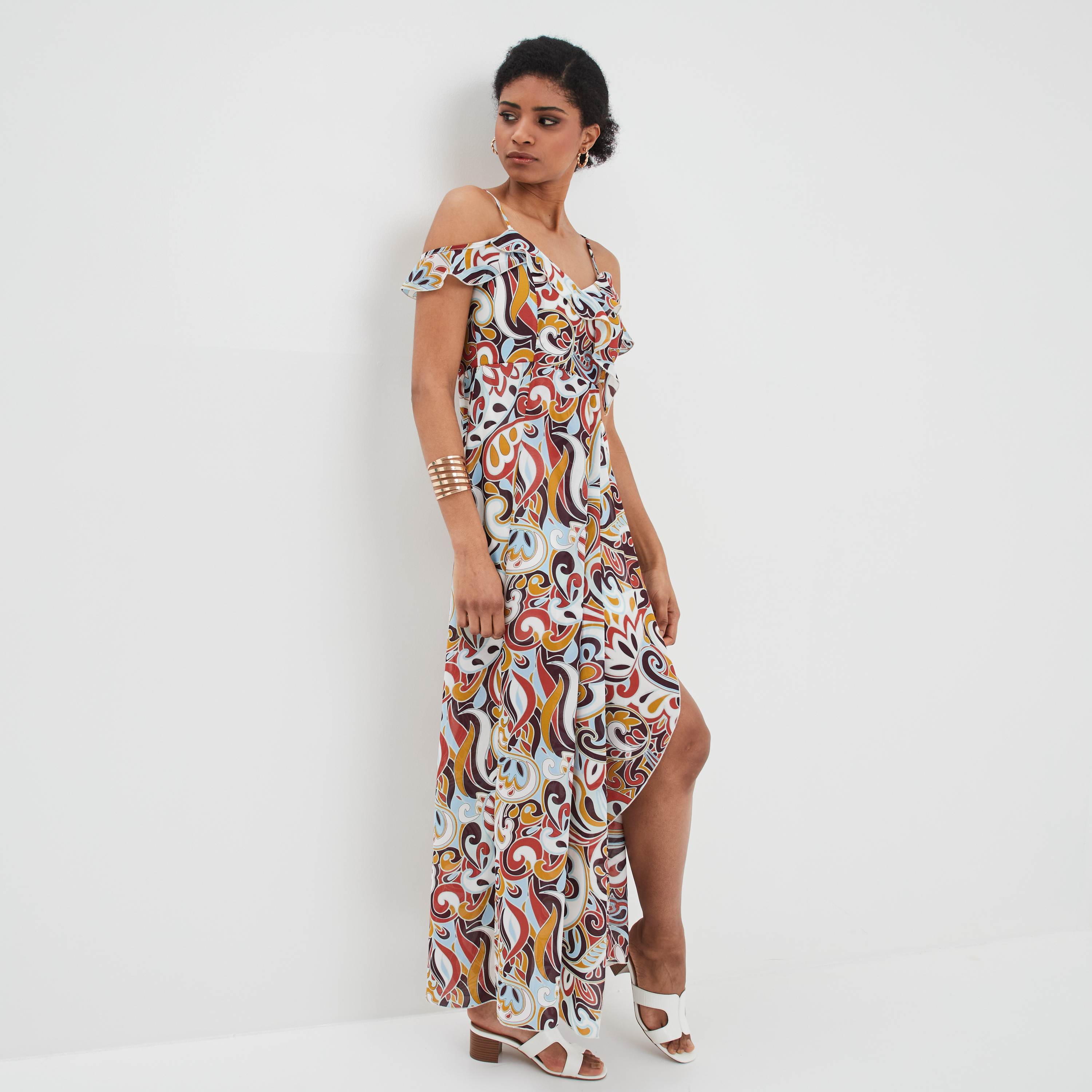 Robe longue évasée satinée à volants noir femme | La Halle