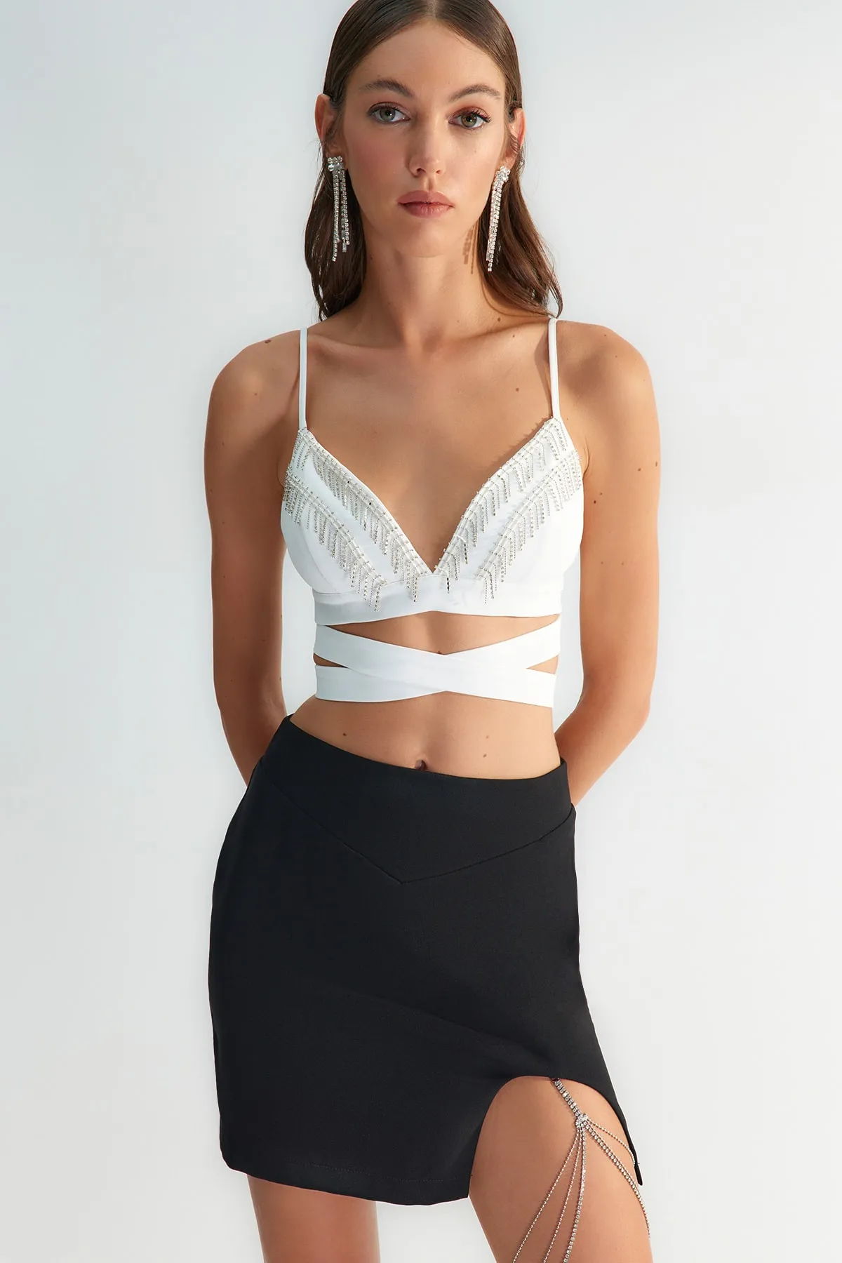 Trendyol Collection  X Zeynep Tosun Ecru Stone Accessoire Bustier TCLSS23BS00015
