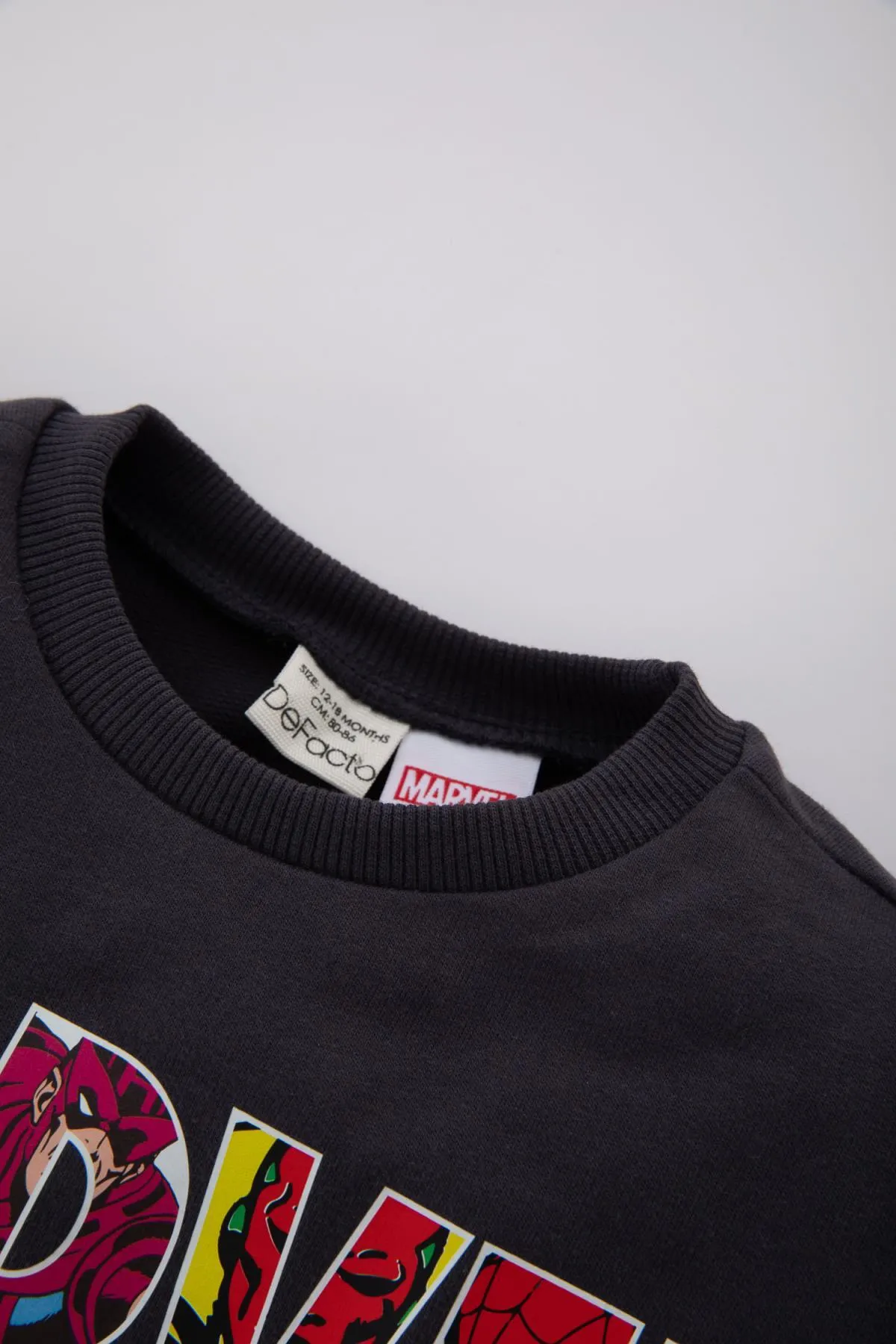 DeFacto  Sweatshirt mit Rundhalsausschnitt „Marvel Comics“ für Babys (Jungen) C0630a524sp