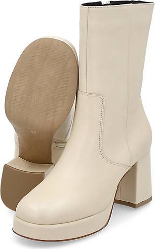 Another A Plateau-Stiefelette