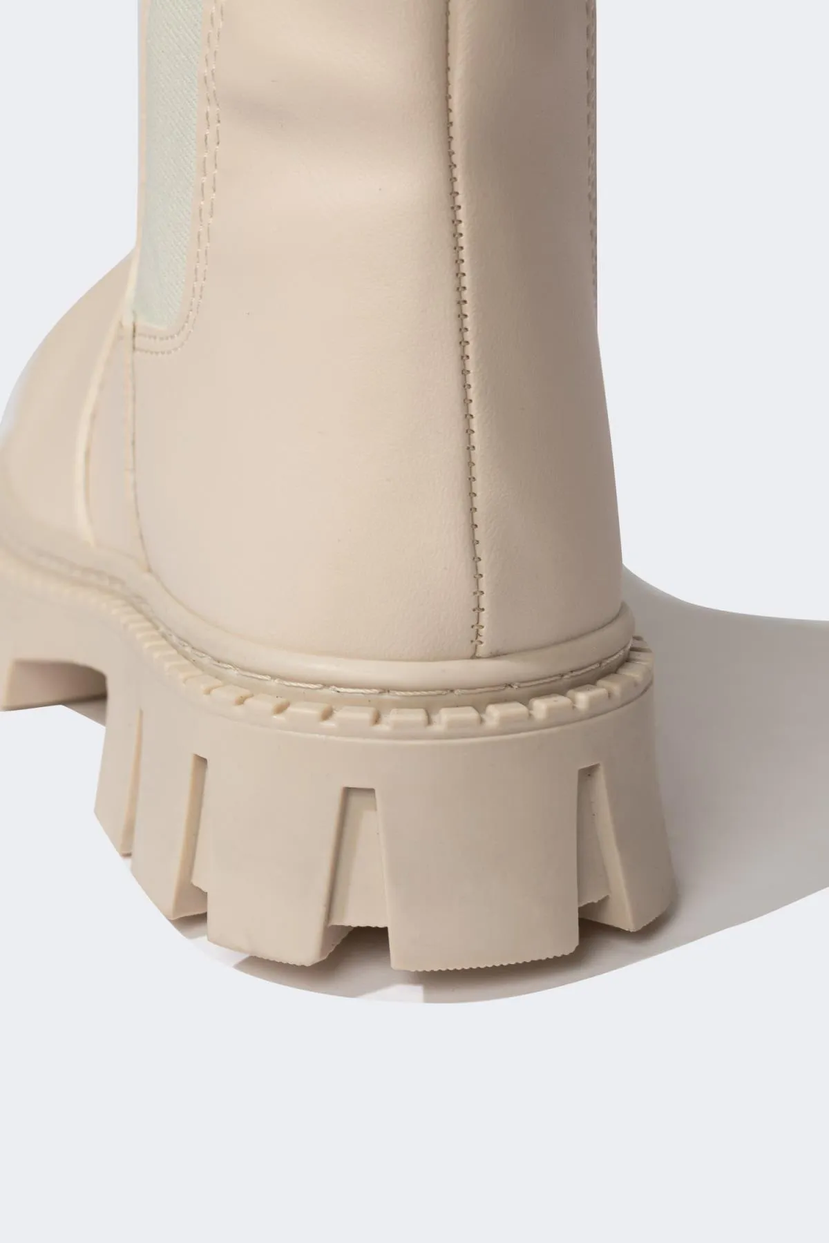 DeFacto  Mädchenstiefel aus Kunstleder mit Schnürung und Reißverschluss, flache Sohle V8183a623au