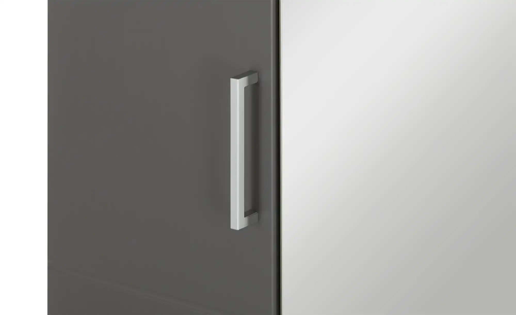 Garderobenschrank