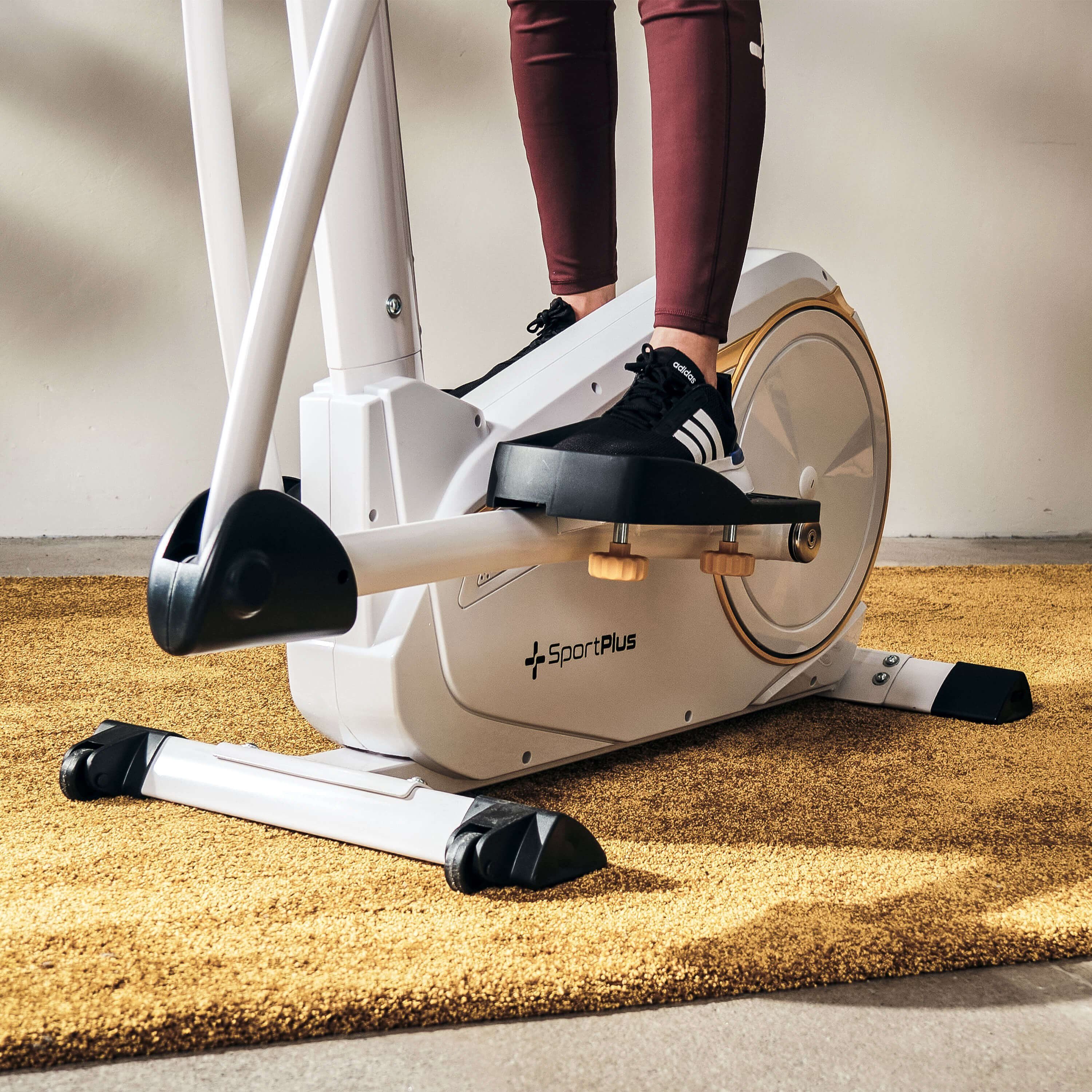 SportPlus Crosstrainer SP-ET-9600-W-iE, Crosstrainer, Ellipsentrainer, 17 kg Schwungmasse, 24 Widerstandsstufen, SP-ET-9600-W-iE