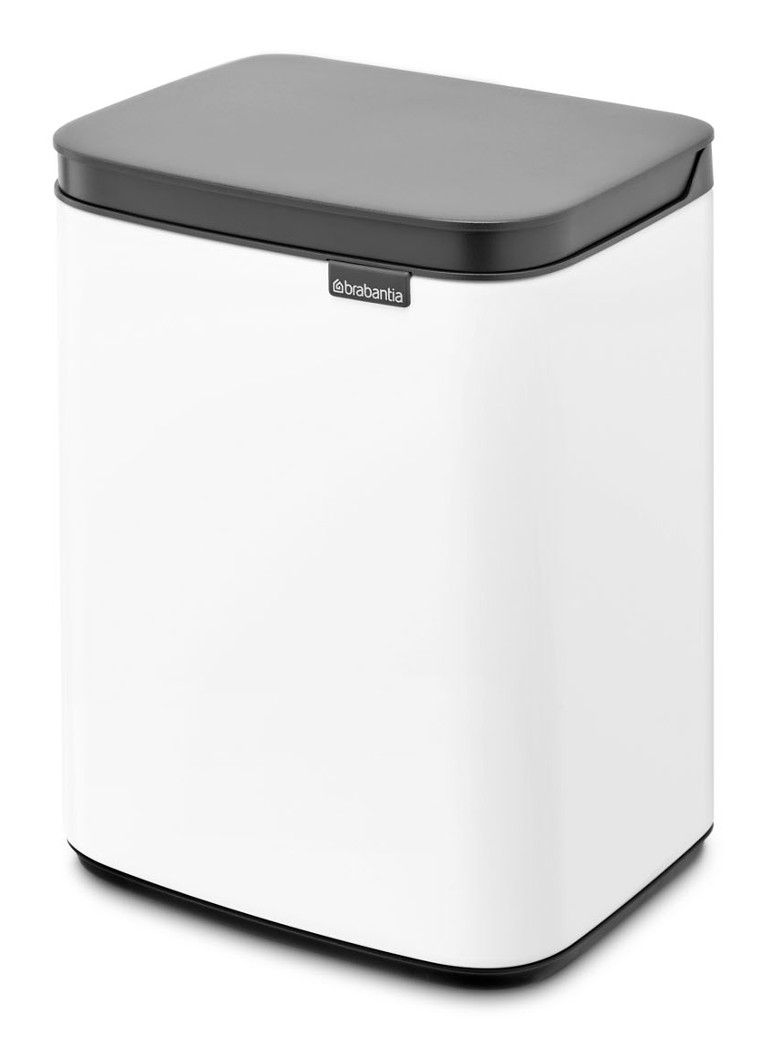 Lixeira Brabantia Bo de 4 litros com balde interno de plástico.