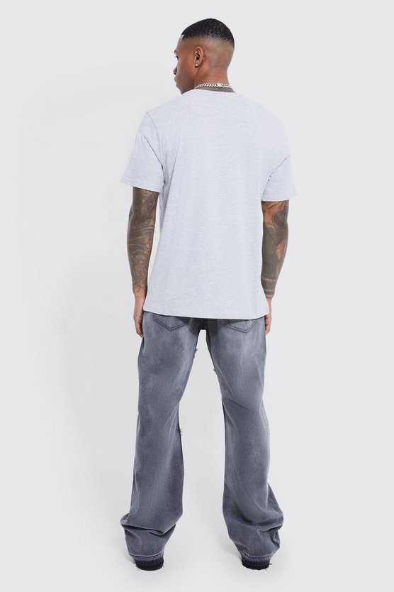Lockere Schlagjeans mit ausgefranstem Saum