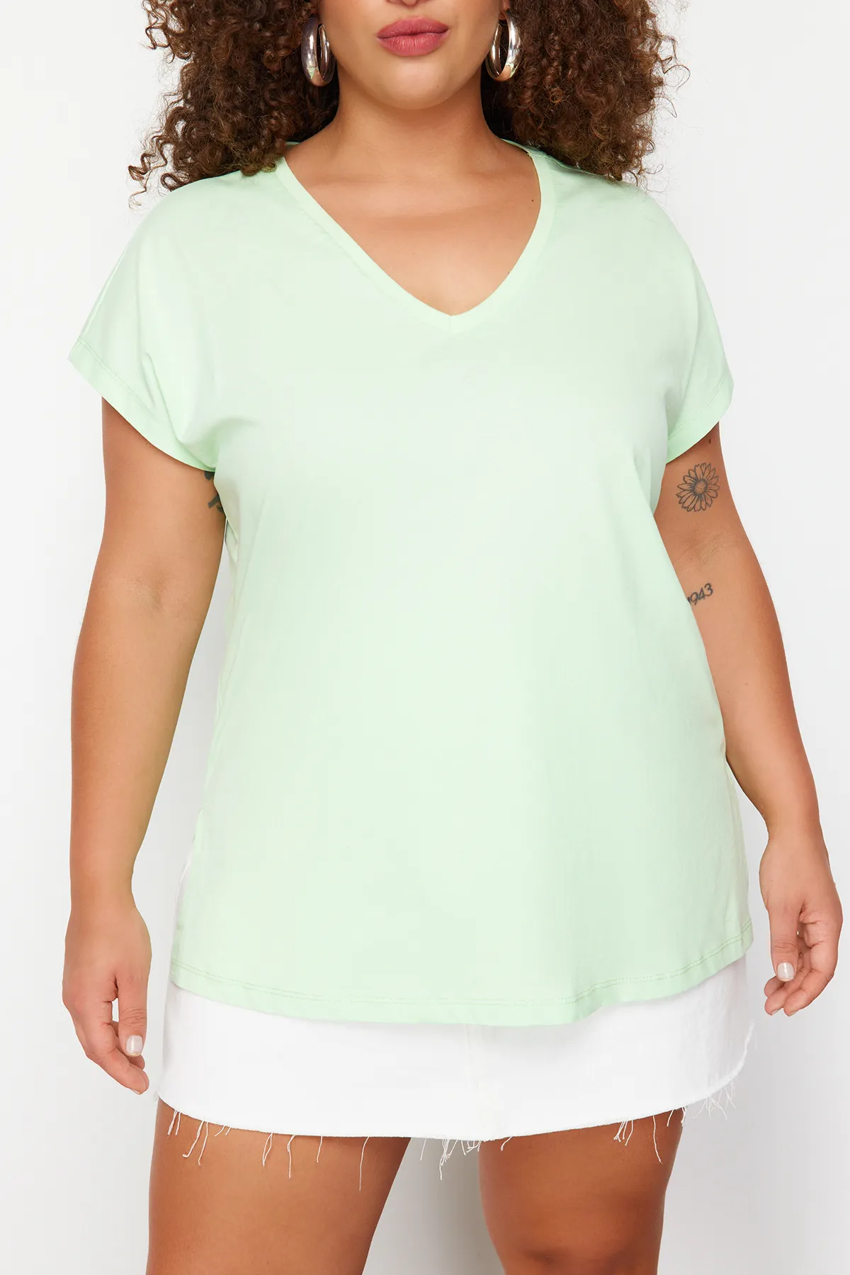 Trendyol Curve  Große Größen in T-Shirt - Grün - Boyfriend