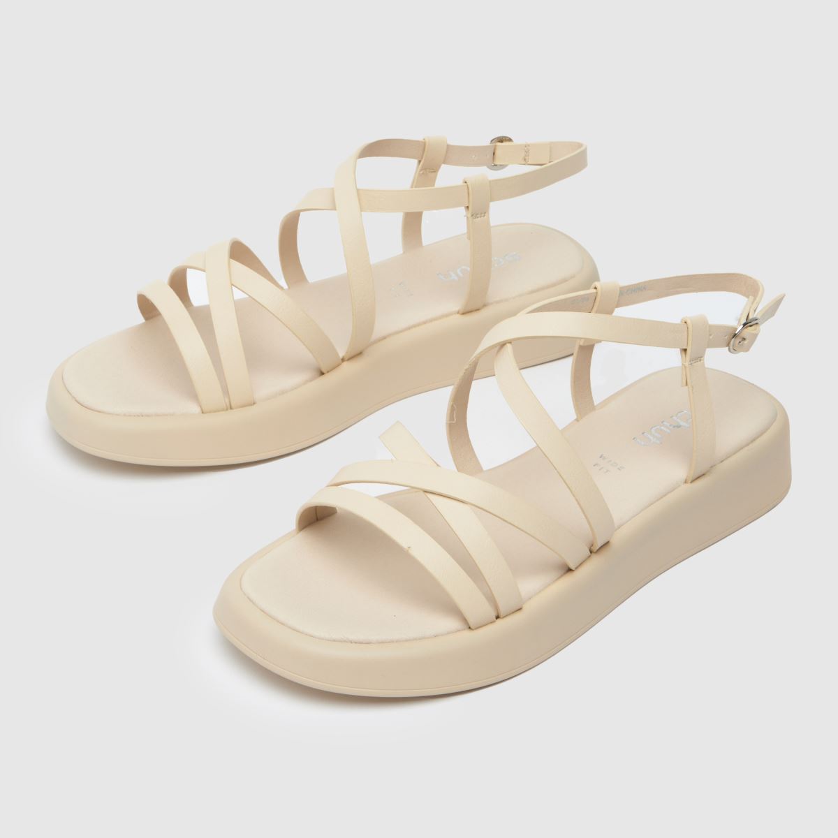 Schuh – Tristan – Vita sandaler med rem och bred passform