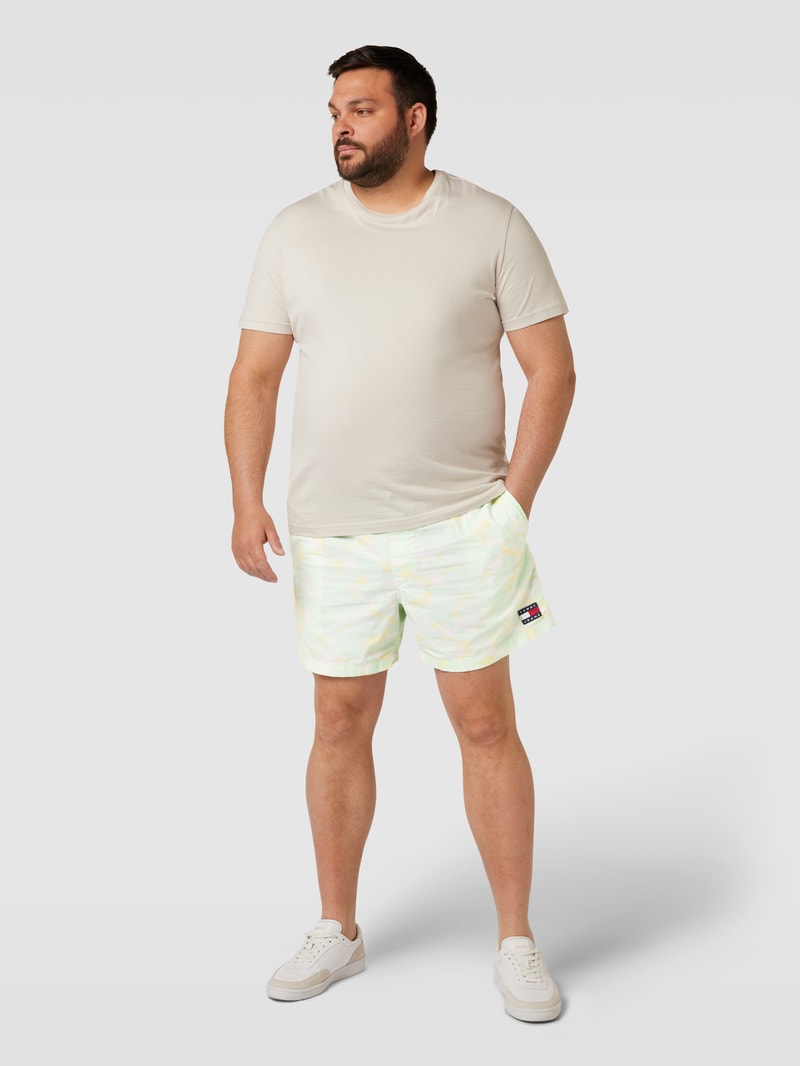 PLUS SIZE Sweatshorts aus Baumwolle mit Label-Patch in hellgelb