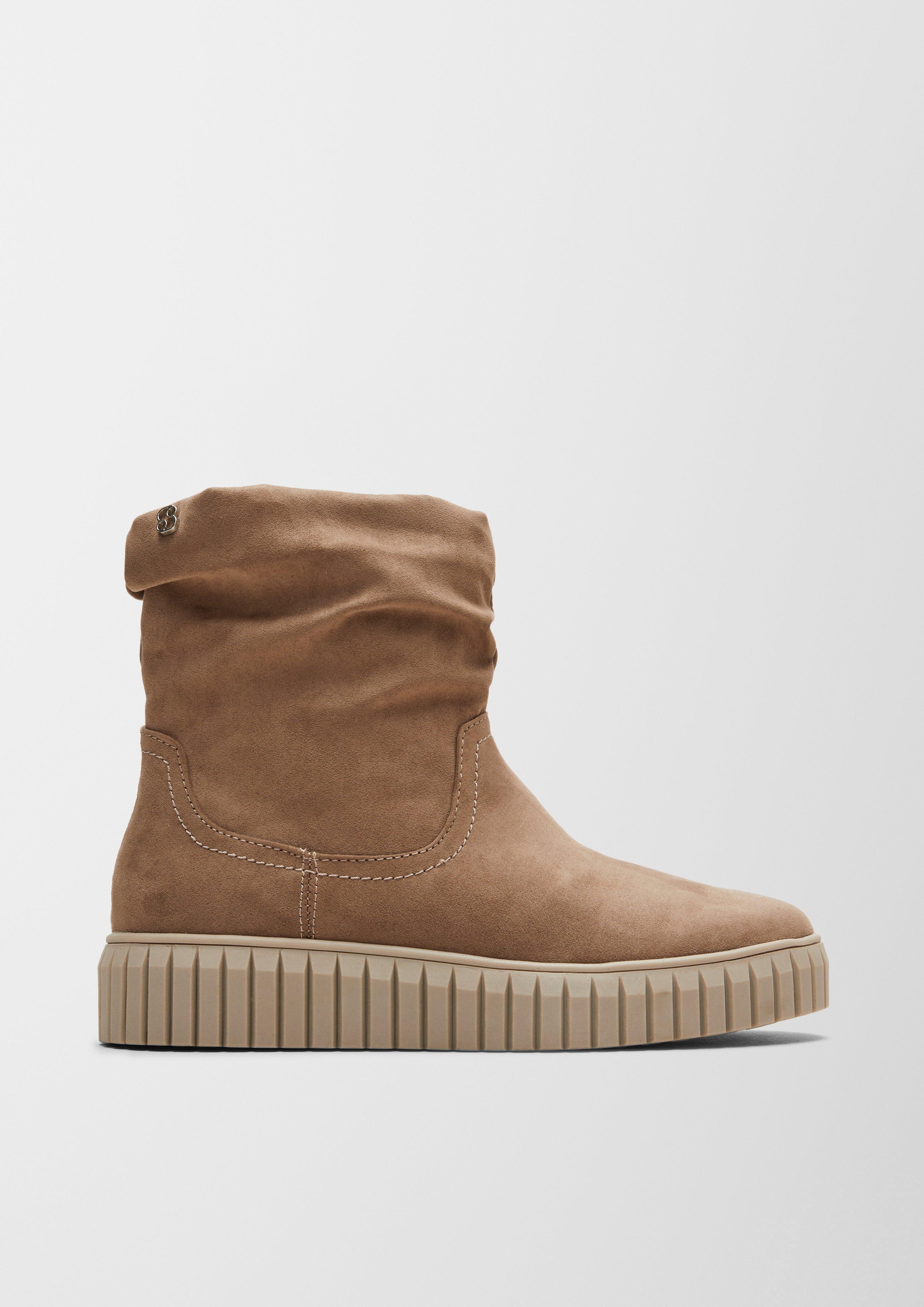 Gefütterte Boots mit Plateausohle  6006631-341