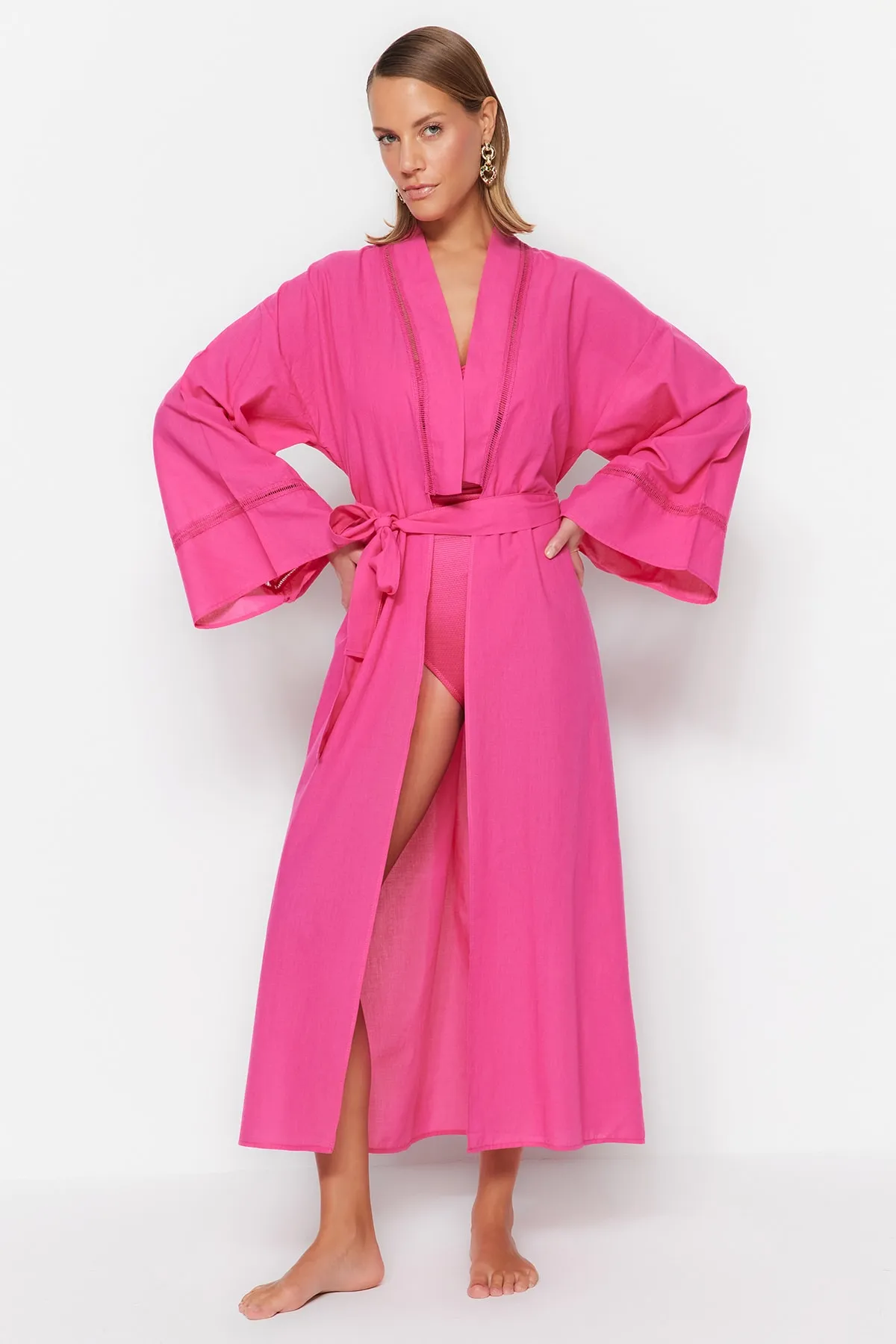 Trendyol Collection  Rosa Maxi-Accessoire mit gewebten Streifen und Gürtel, 100 % Baumwolle, Kimono und Kaftan TBESS21KM0094