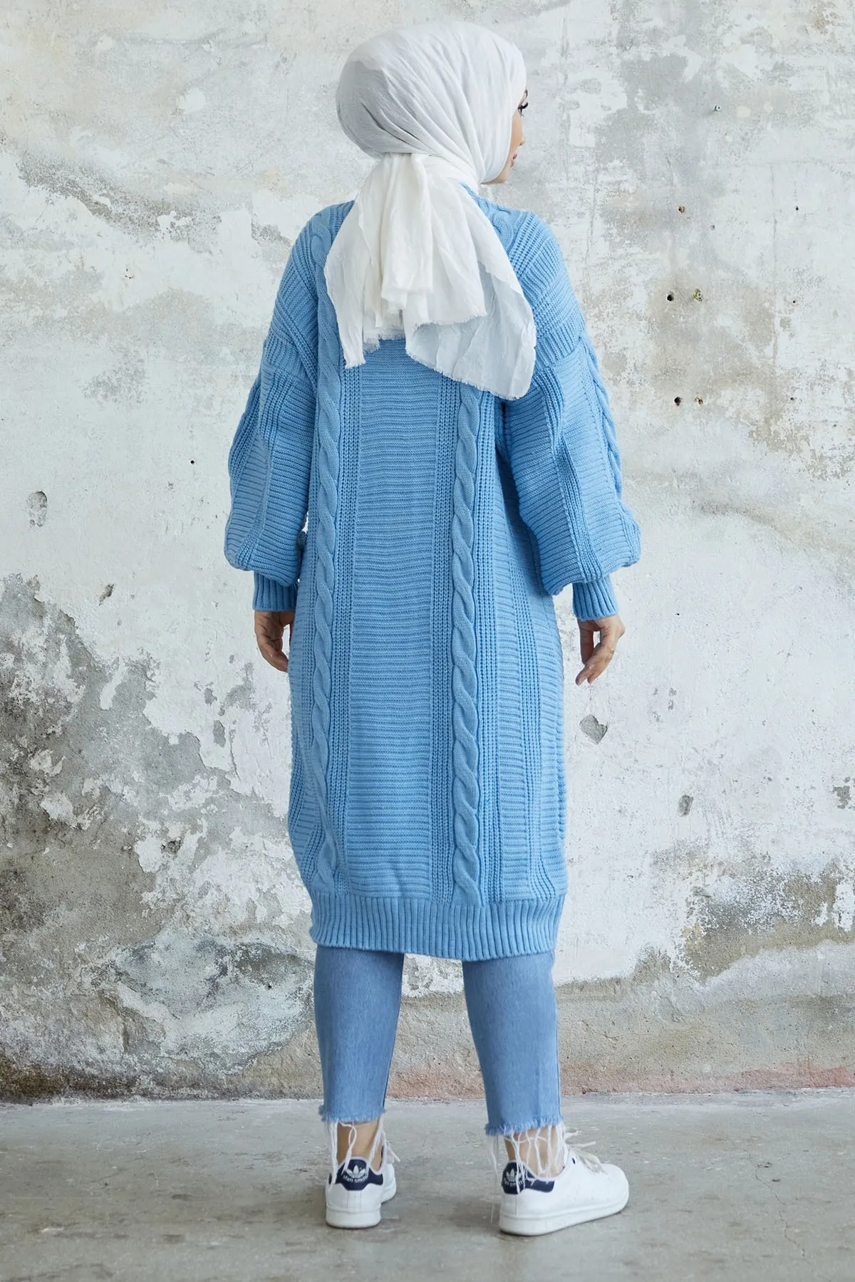 InStyle  Evia geknöpfter Strick-Cardigan – Babyblau