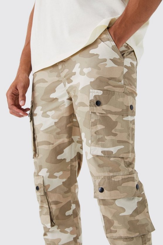 Slim-Fit Camouflage Cargo-Hose mit Druckknöpfen