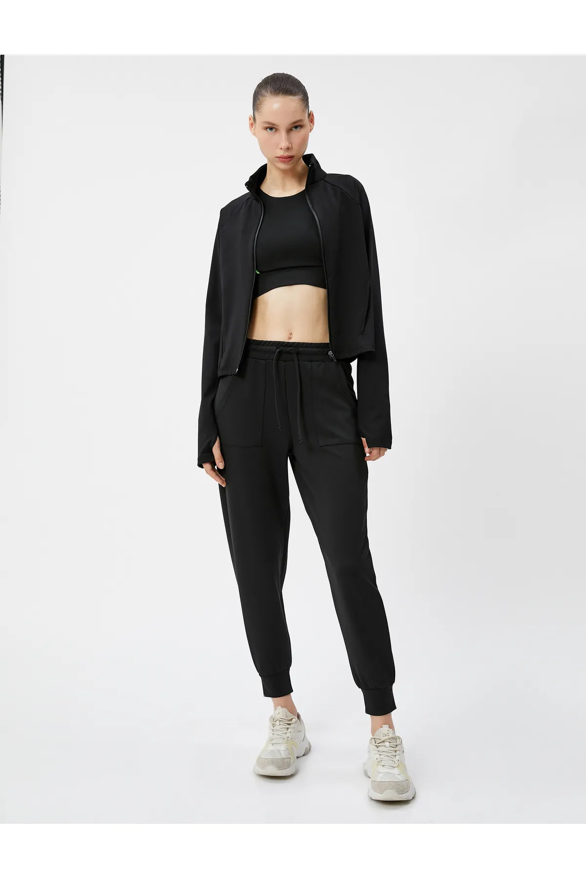 Koton  Einfache Jogger-Jogginghose mit Taschen und Bindebund