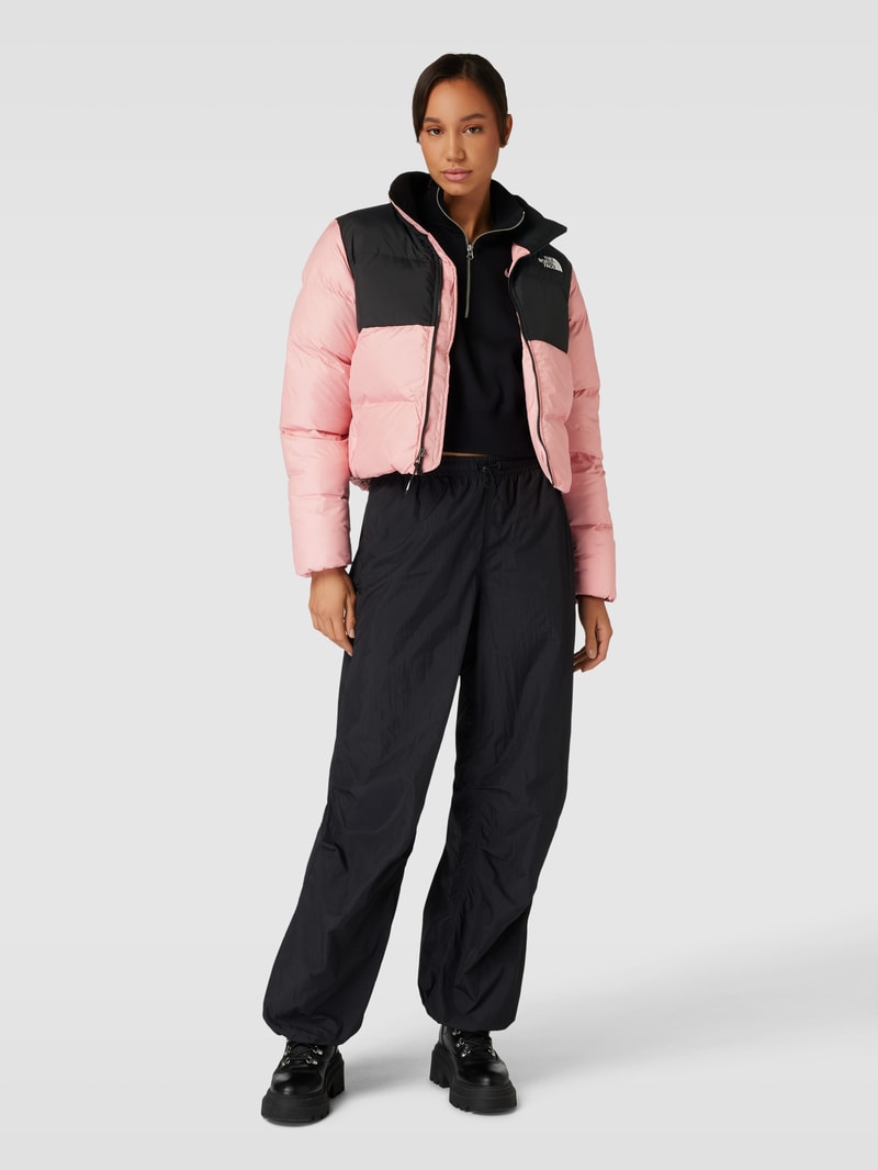 Cropped Steppjacke mit Stehkragen Modell 'Saikuru' in rosa