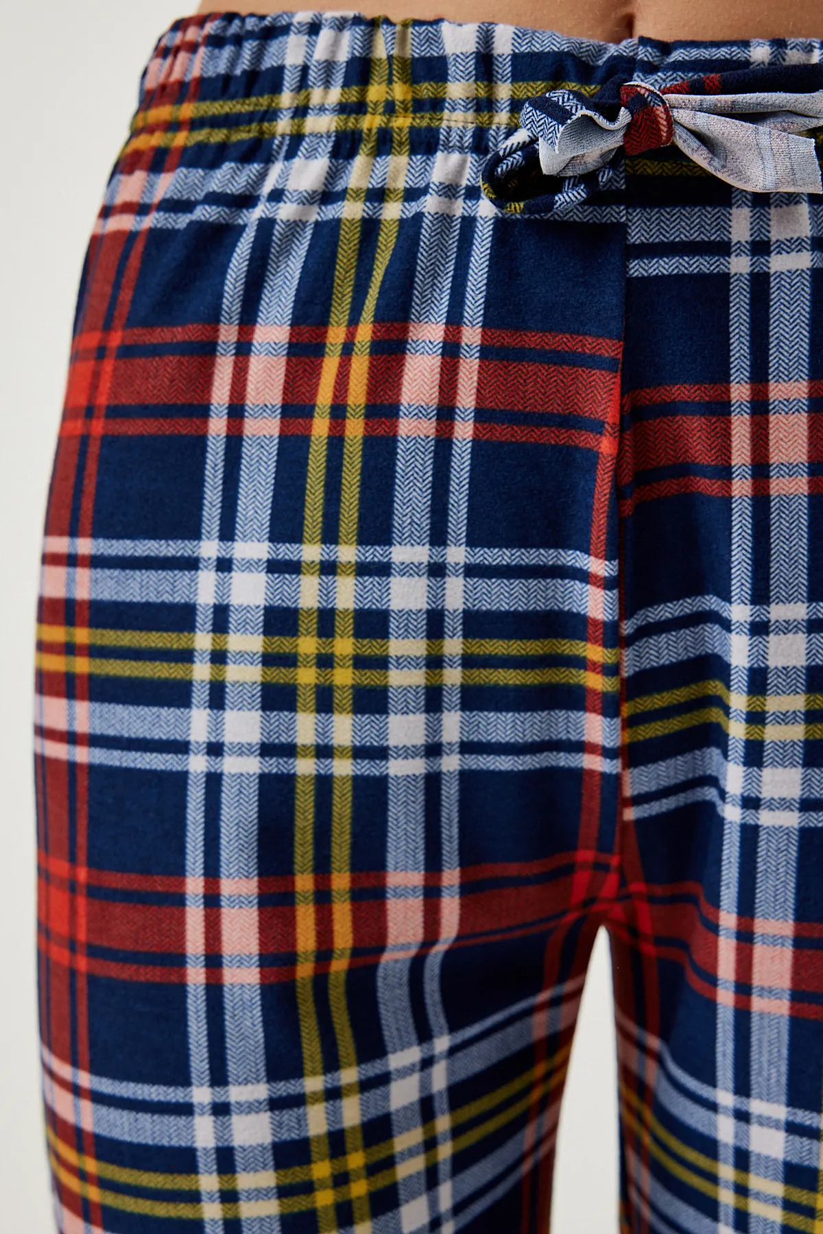 Happiness İstanbul  Marineblaue Pyjamahose aus weichem Strick mit Muster für Damen CE00089