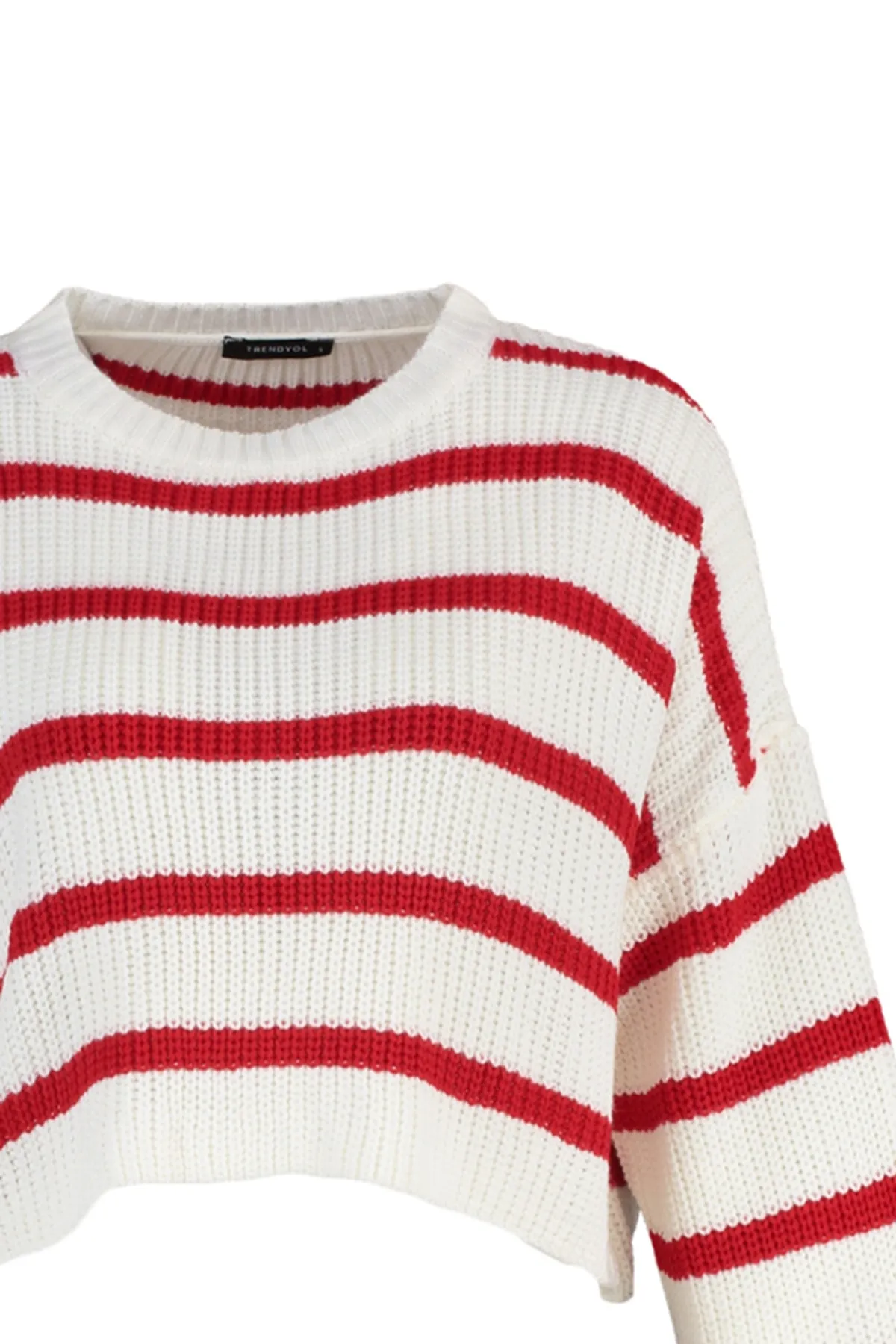 Trendyol Collection  Ecrufarbener, kurzer Strickpullover mit Streifenmuster TWOAW23KZ00390