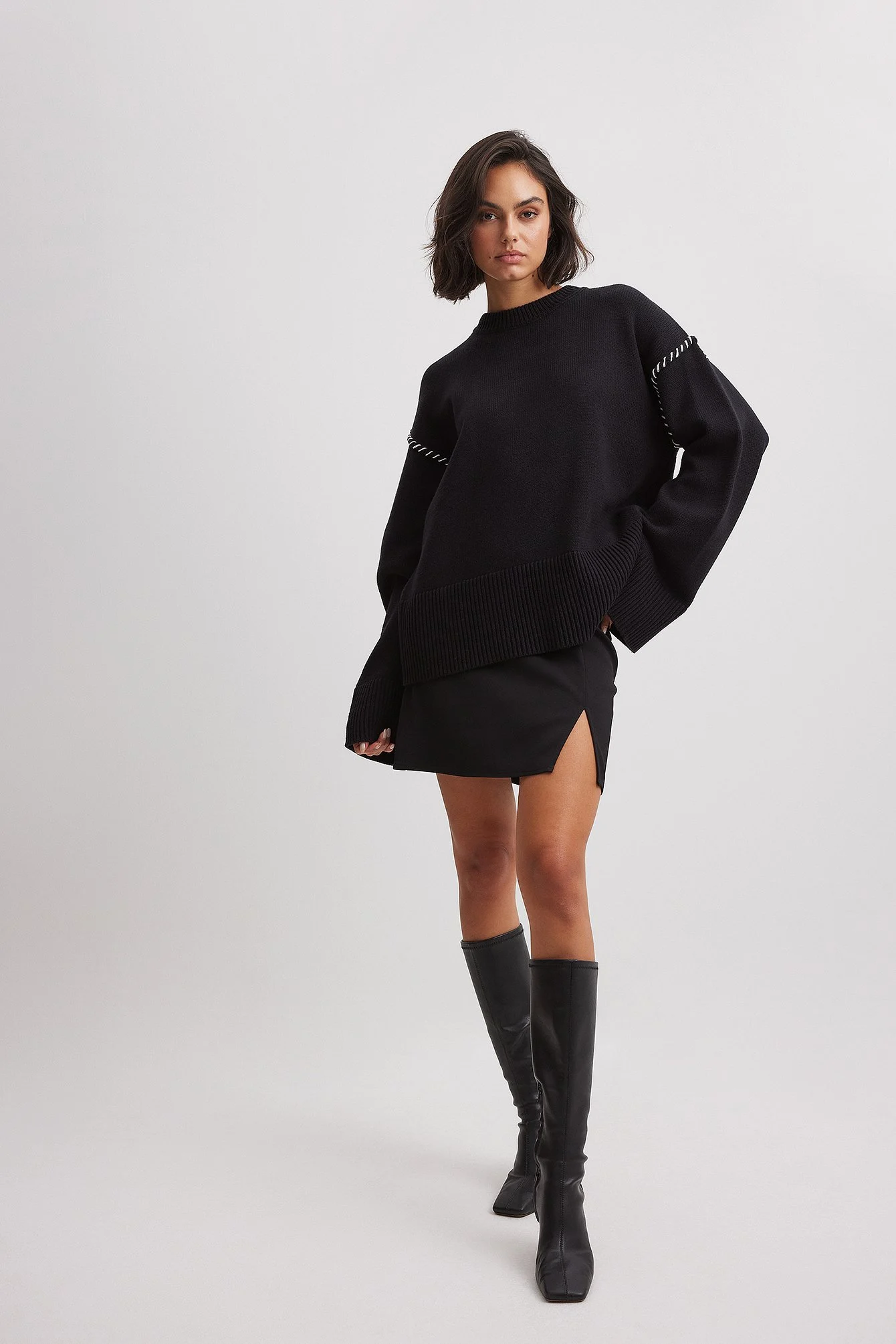 Rock mit dramatischem Cut-Out