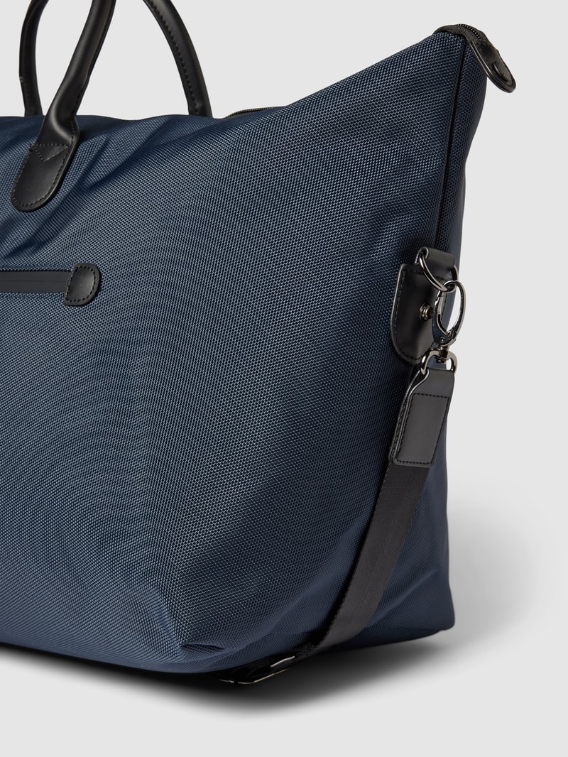 Weekender mit Label-Patch in marineblau