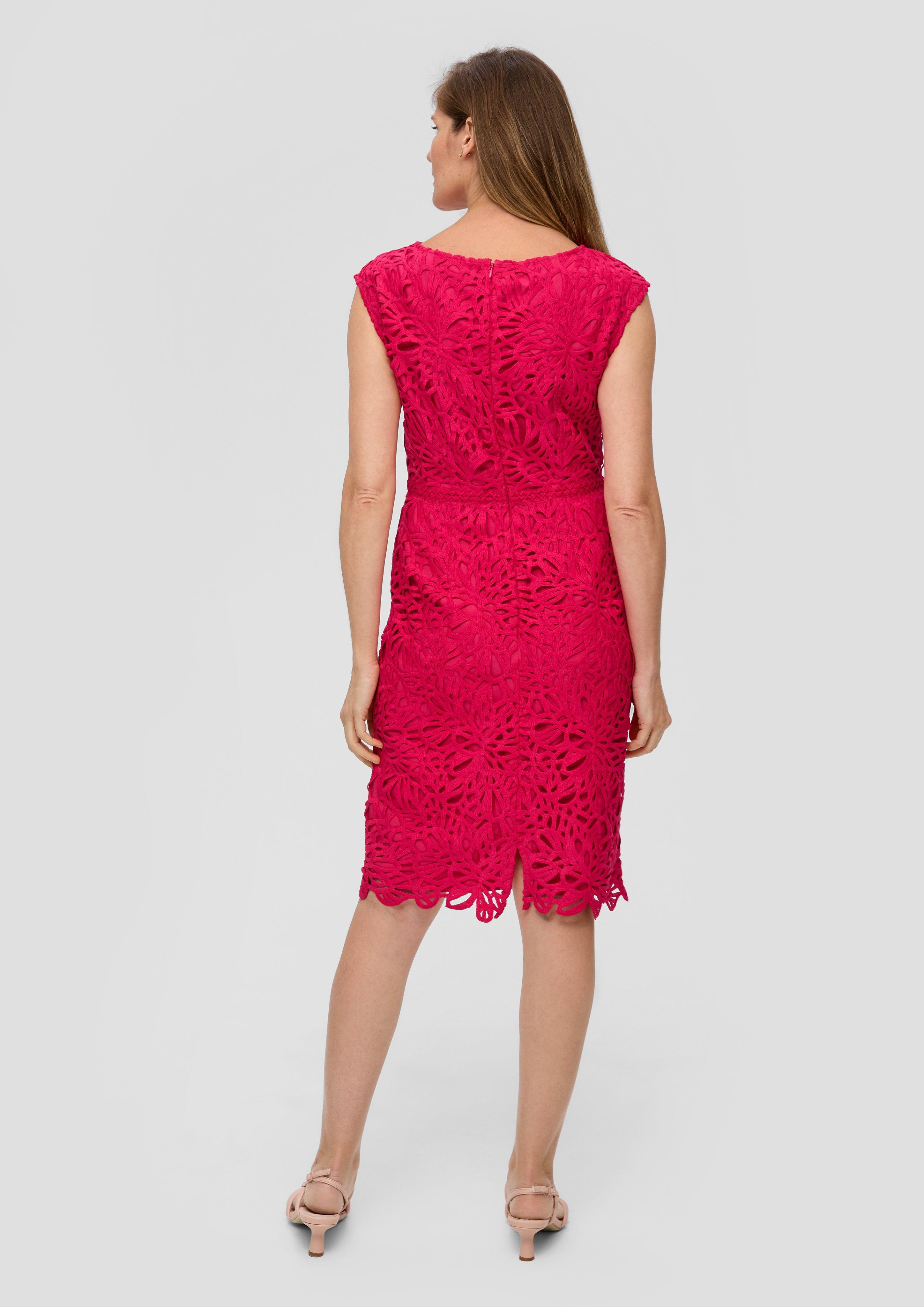 Tailliertes Spitzenkleid  2145068-4554