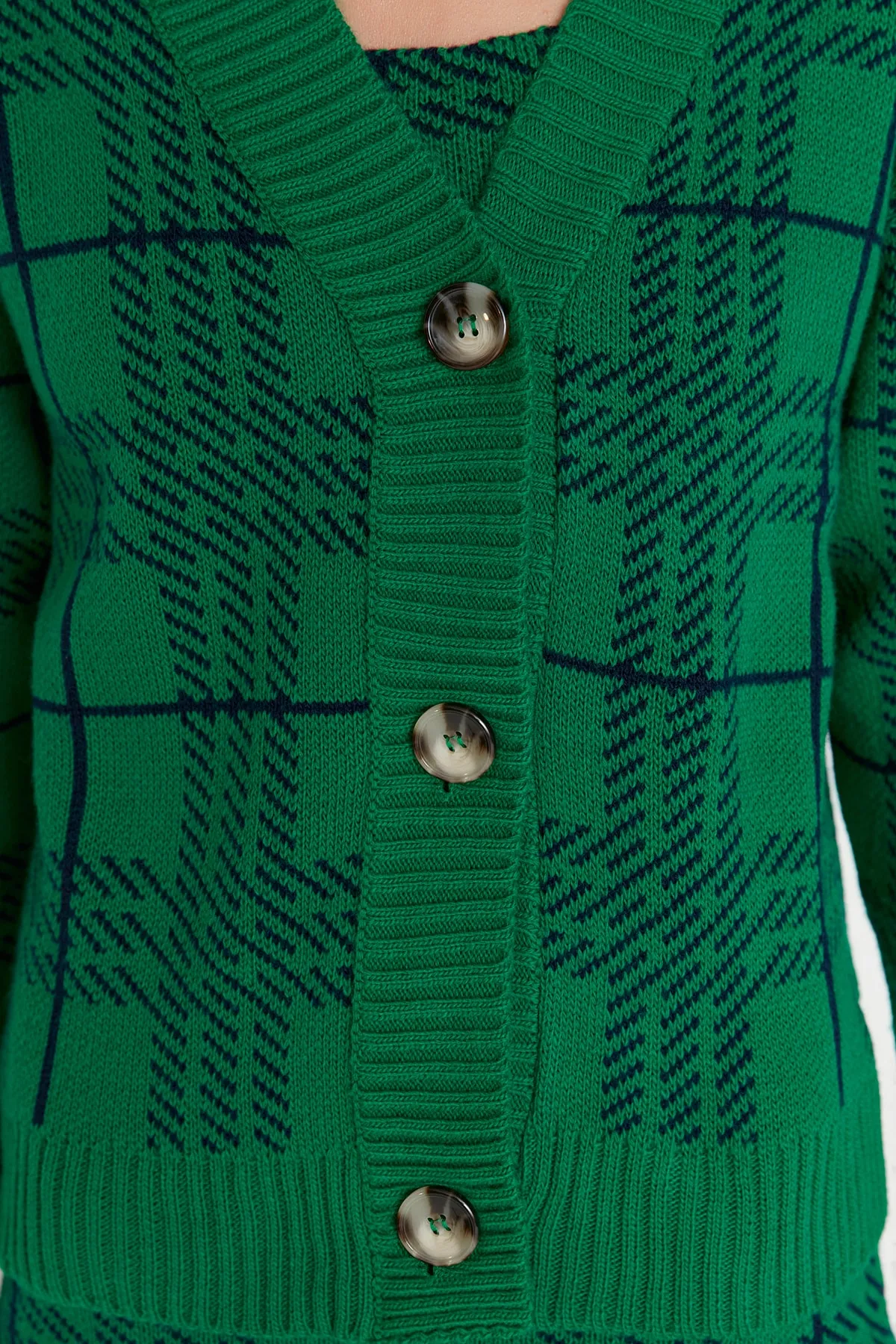 Trendyol Collection  Grünes Jacquard-Strickoberteil- und -unterteil-Set TWOAW23AU00047