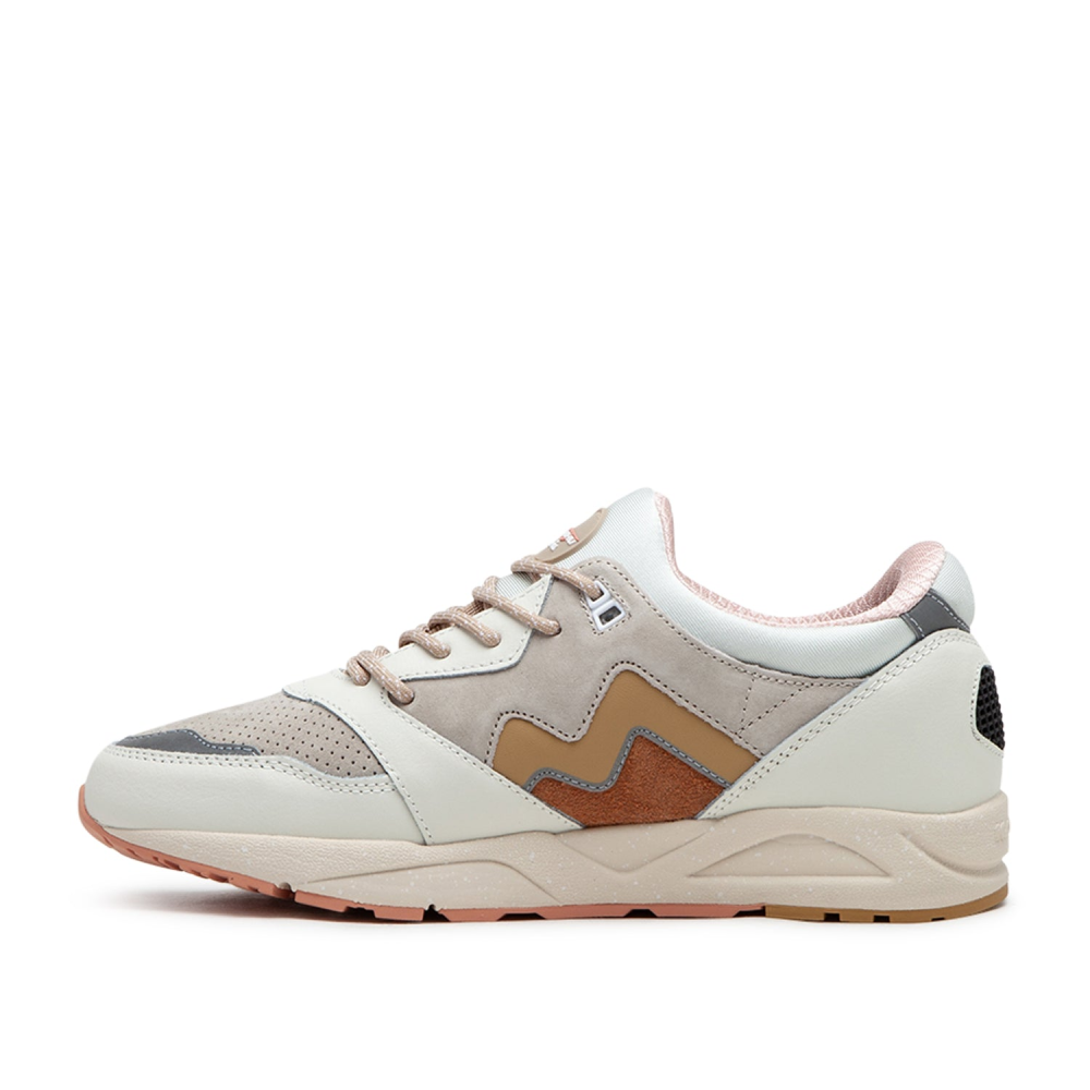 Karhu Aria 95 F803103 / braun