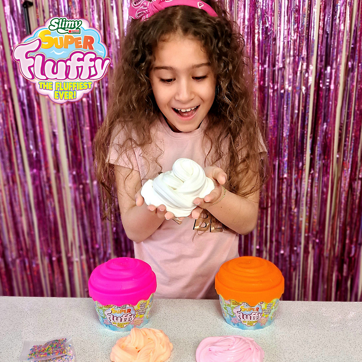 SLIMY® Super Fluffy 300g Spielmasse im Cup Cake-Becher - der flaumigste Original Slimy Slime, lustig duftende Schleim Knete für Kinder
