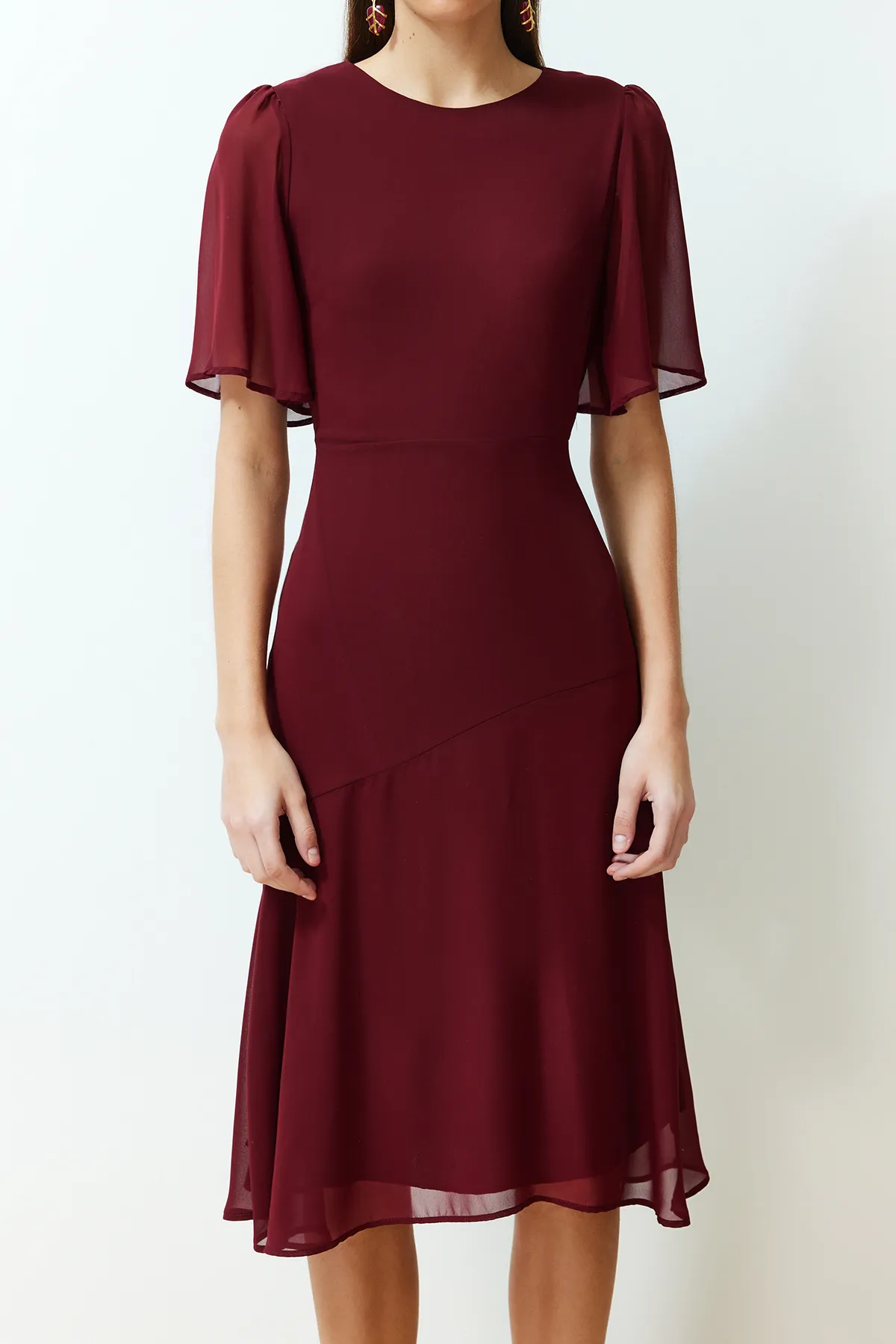 Trendyol Collection  Burgunderrotes Rock-Volant-Chiffon-gefüttertes Midi-Webkleid TWOSS22EL00733