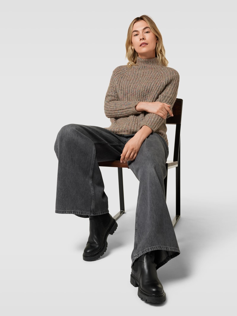 Strickpullover mit Turtleneck in schilf