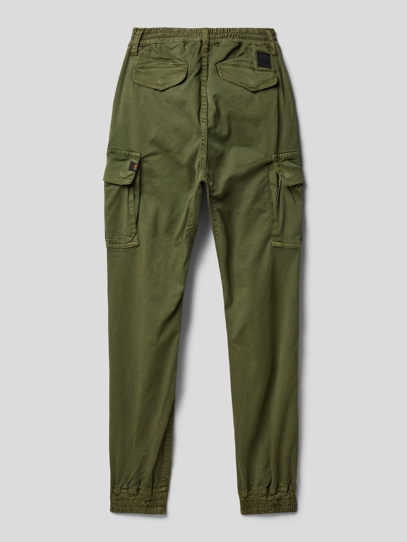 Cargohose mit seitlichen Eingrifftaschen Modell 'AIRMAN' in olivgrün