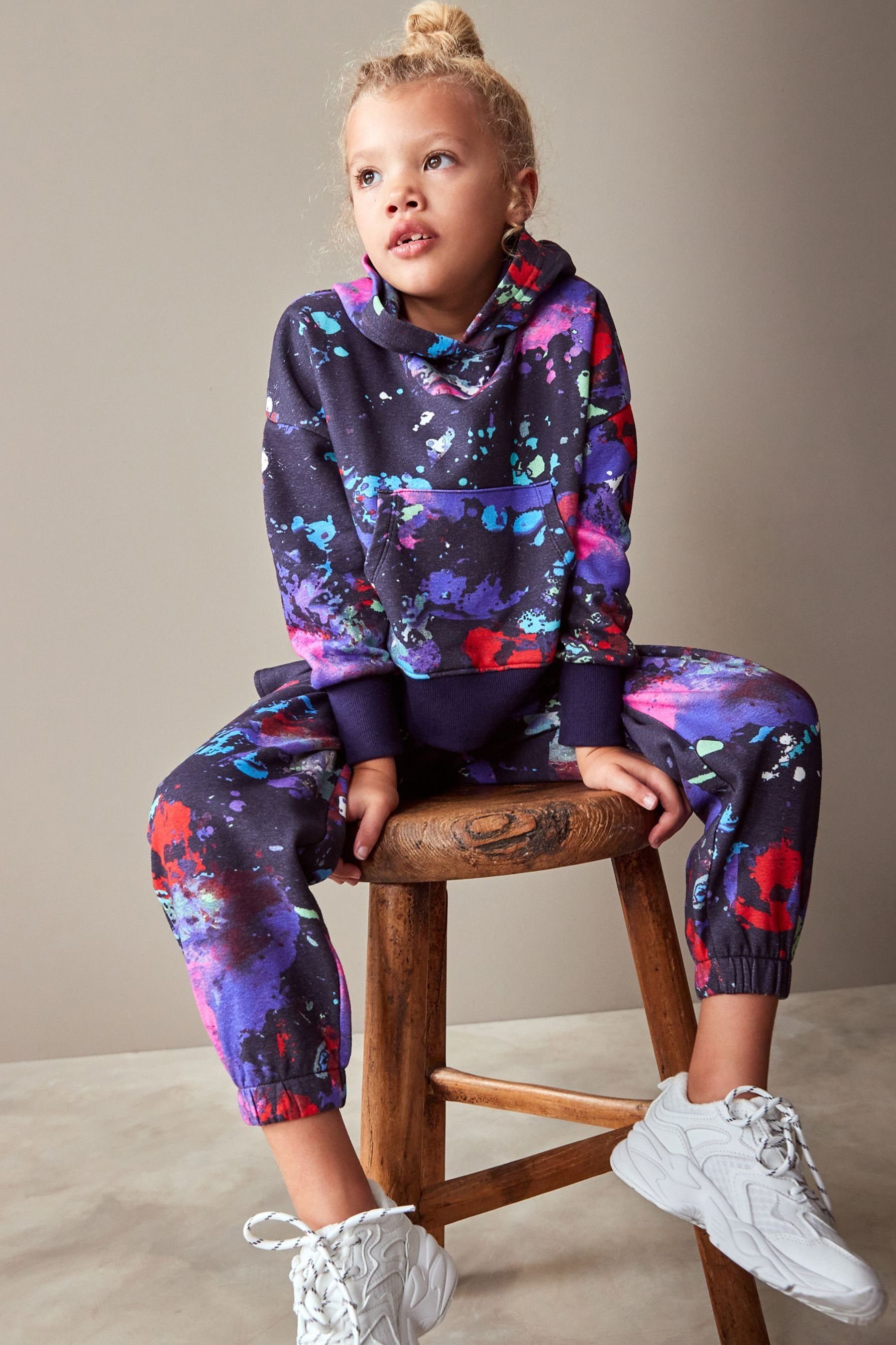 Next Jogginghose Oversized Fit Jogginghose im Stil der 90er-Jahre (1-tlg)