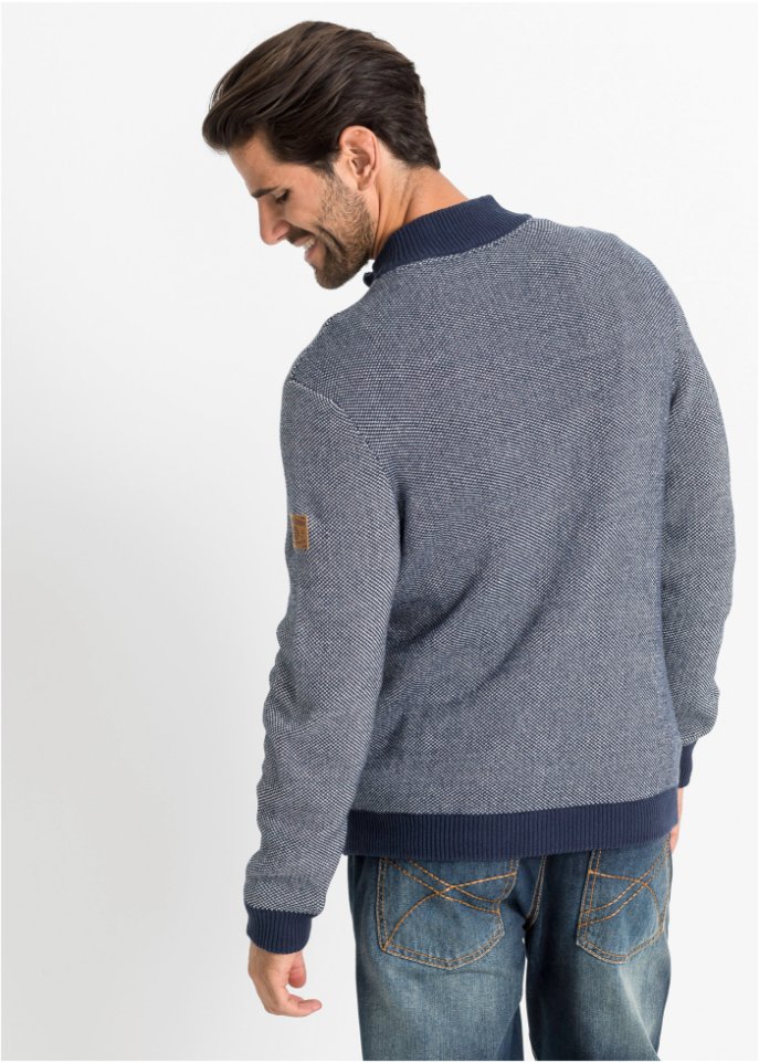 Strickjacke mit Stehkragen