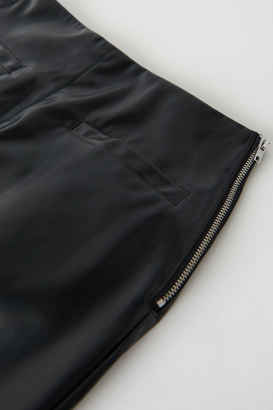 Jolie pu skirt