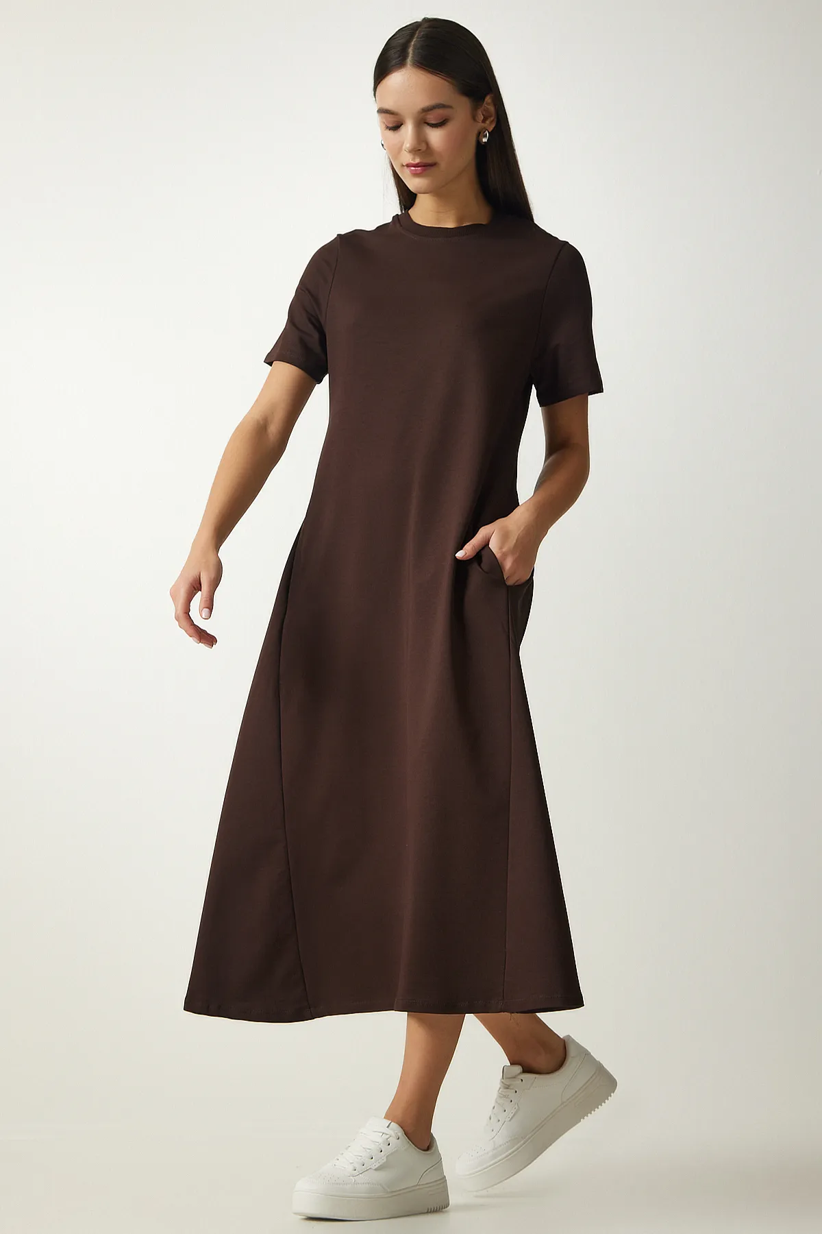 Happiness İstanbul  Braunes A-Linien-Sommerkleid für Damen aus gekämmter Baumwolle UB00060