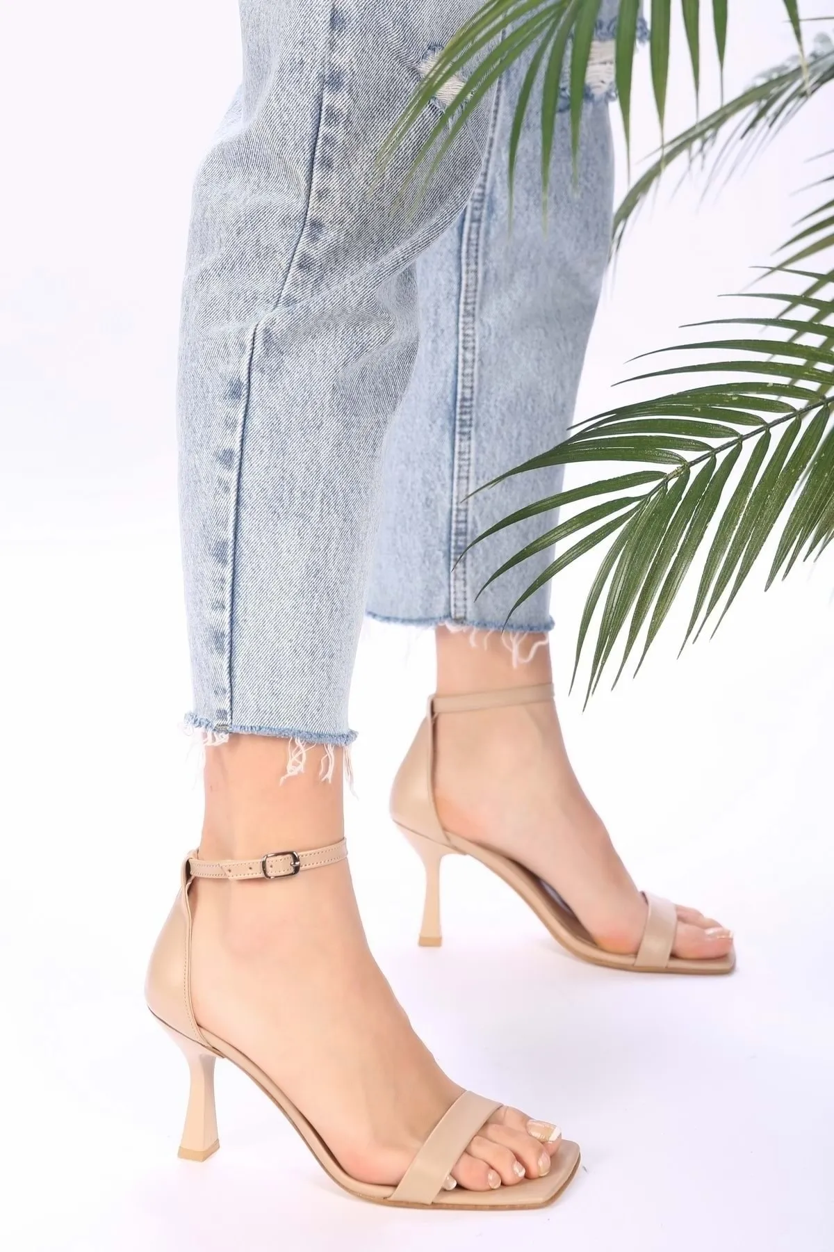 Shoeberry  Damen-Schuhe Riva Skin Skin mit Einzelriemen und Absatz