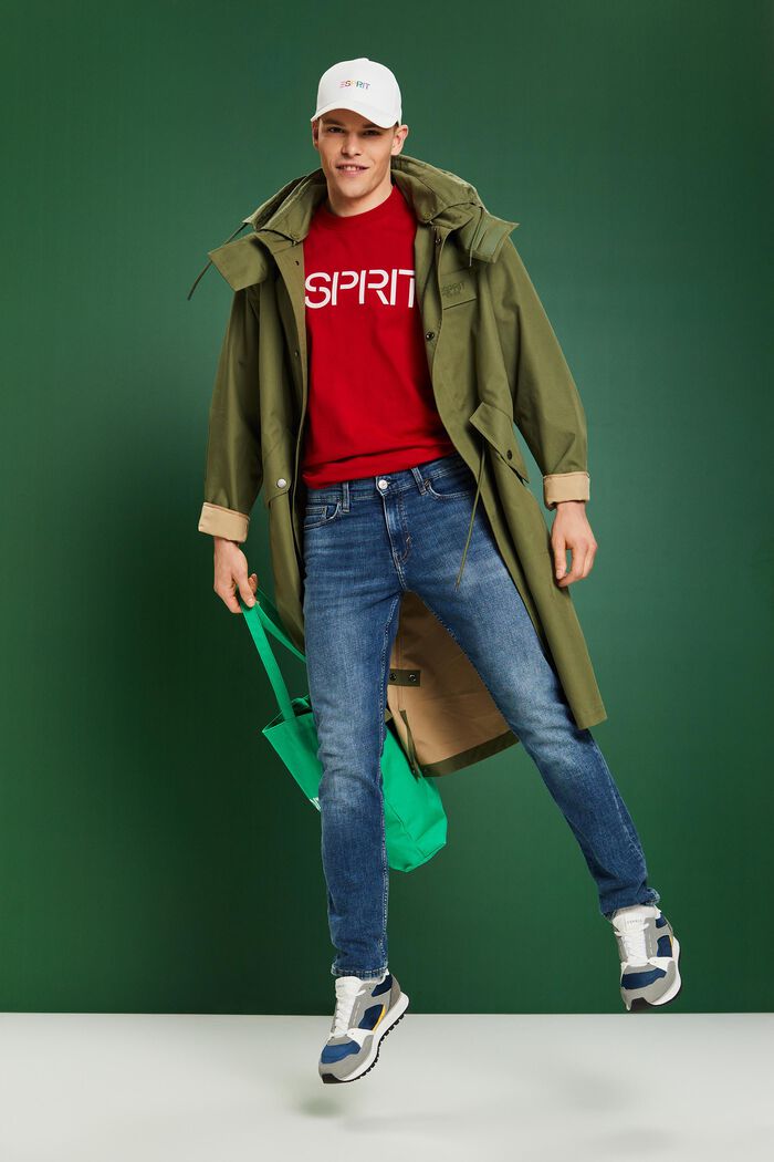 Jeans mit schmaler Passform und mittelhohem Bund