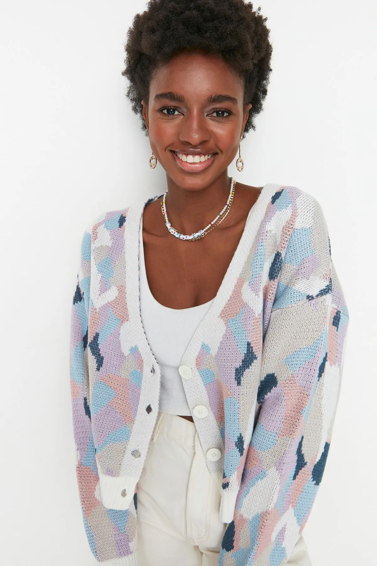 Trendyol Collection  Stone Wide Fit Strick-Cardigan mit Muster TWOAW22KZ1163