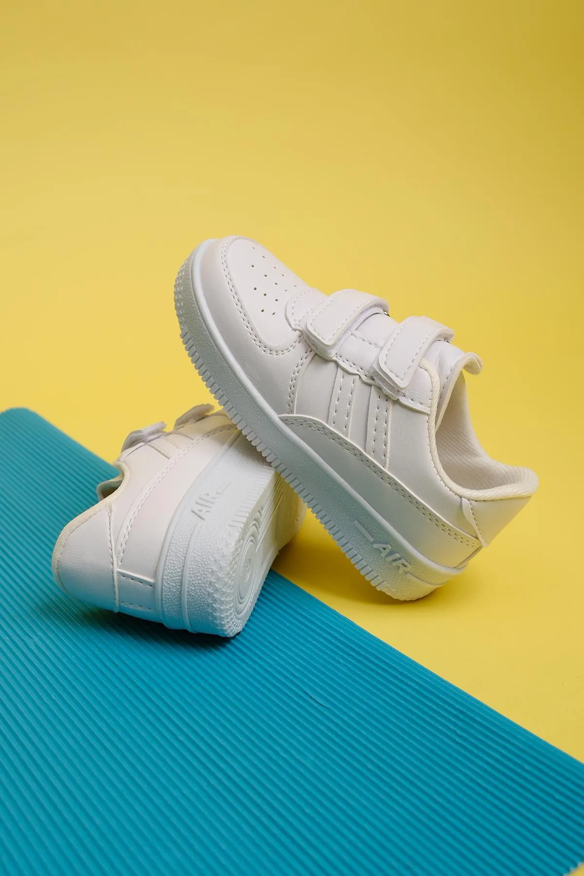 Oksit  Ezra Air Unisex Baby-Kinder-Sneaker mit dickem Sohlenband