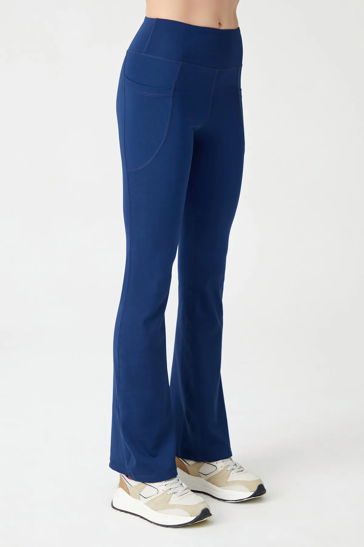 LOS OJOS  Marineblaue, glättende Bootcut-Strumpfhose mit ausgestelltem Bein und doppelter Tasche und hoher Taille für Damen