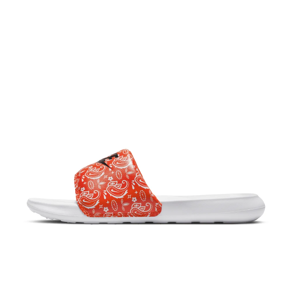 Nike Victori One CN9676-800 / orange