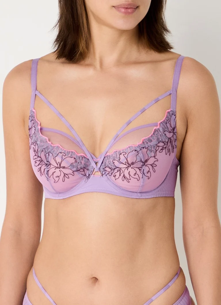 Chantelle Underwire bra with mesh