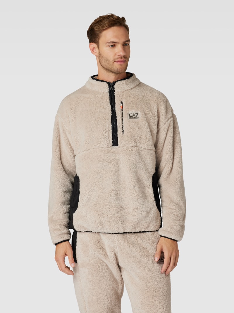 Sweatshirt mit Teddyfell in beige