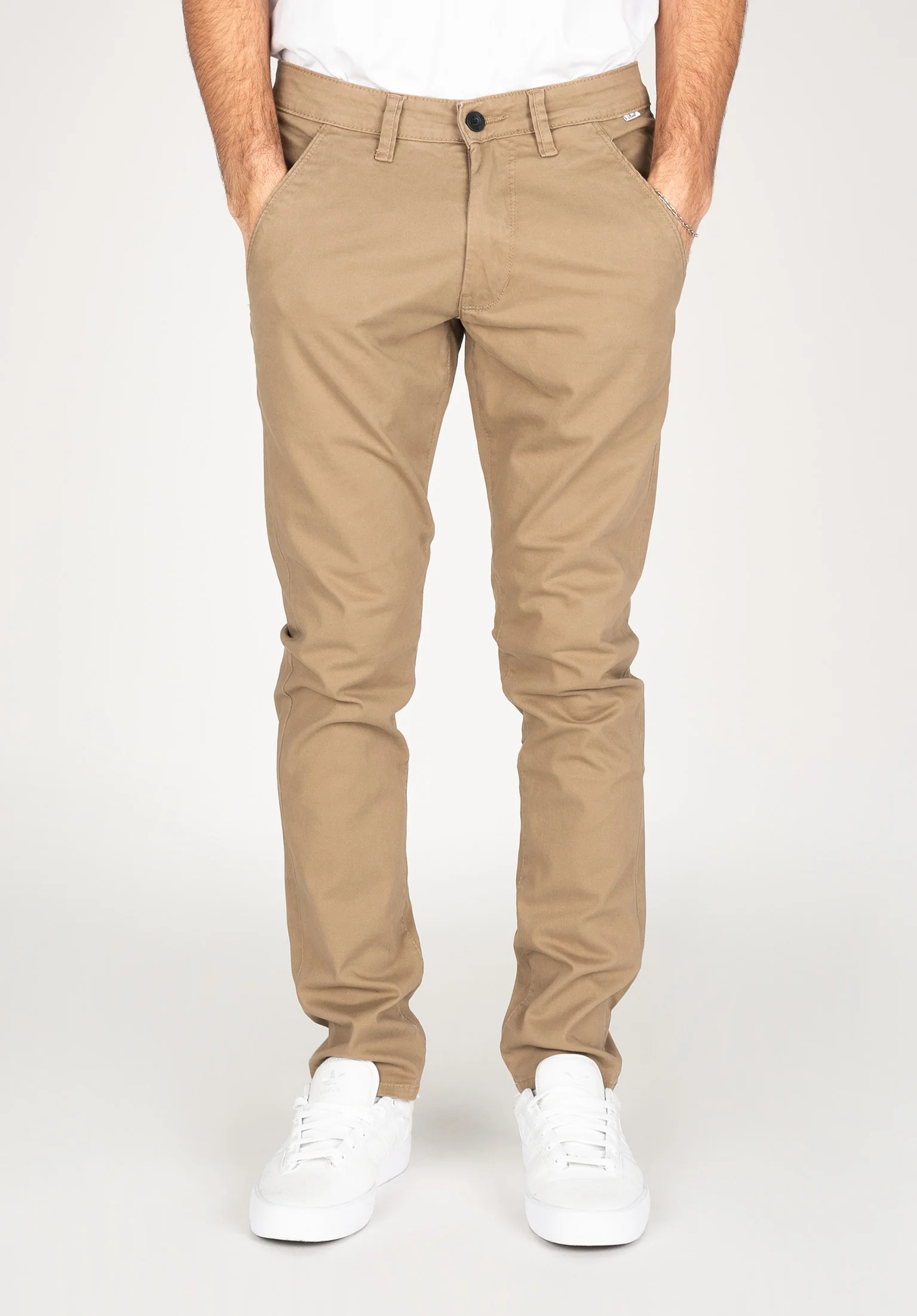Flex Tapered Chino
