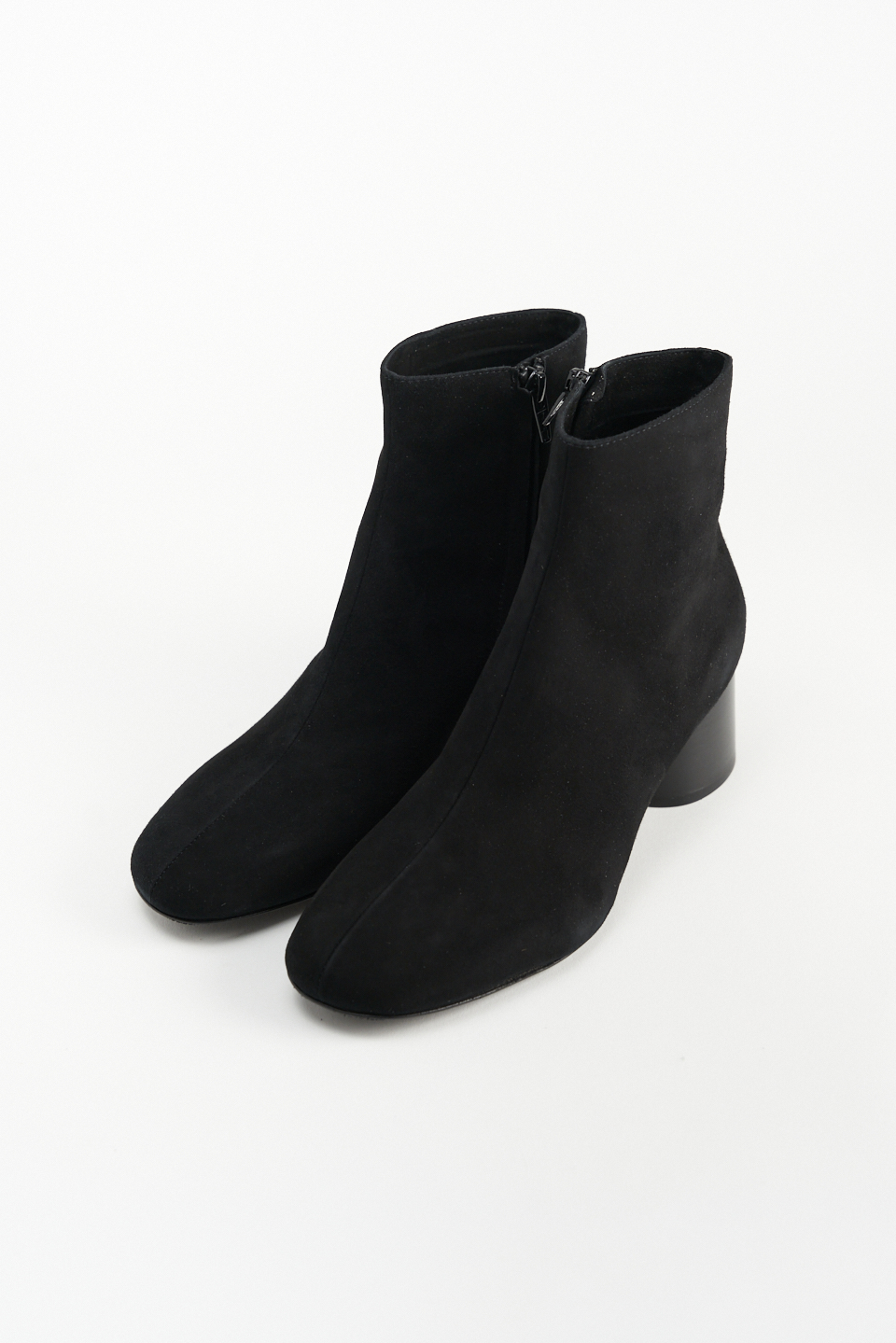 WG1 suede black