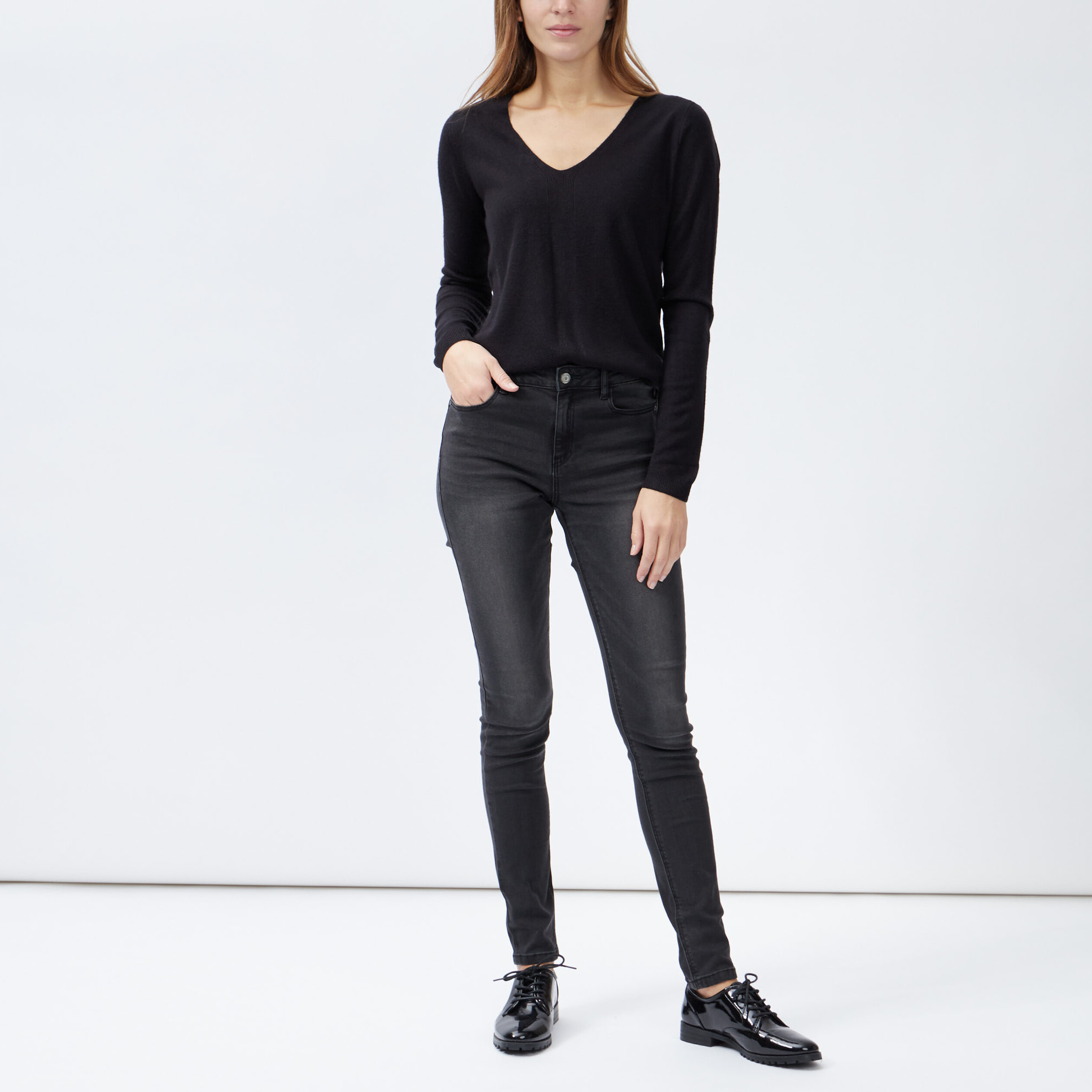 Pull col V manches longues noir femme | La Halle