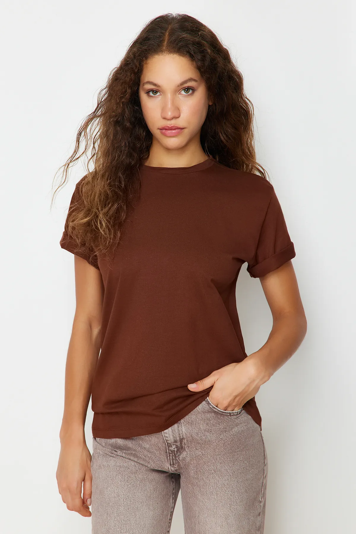 Trendyol Collection  Strick-T-Shirt im Boyfriend-Schnitt mit Rundhalsausschnitt - Braun, 100 % Baumwolle TWOSS20TS0134