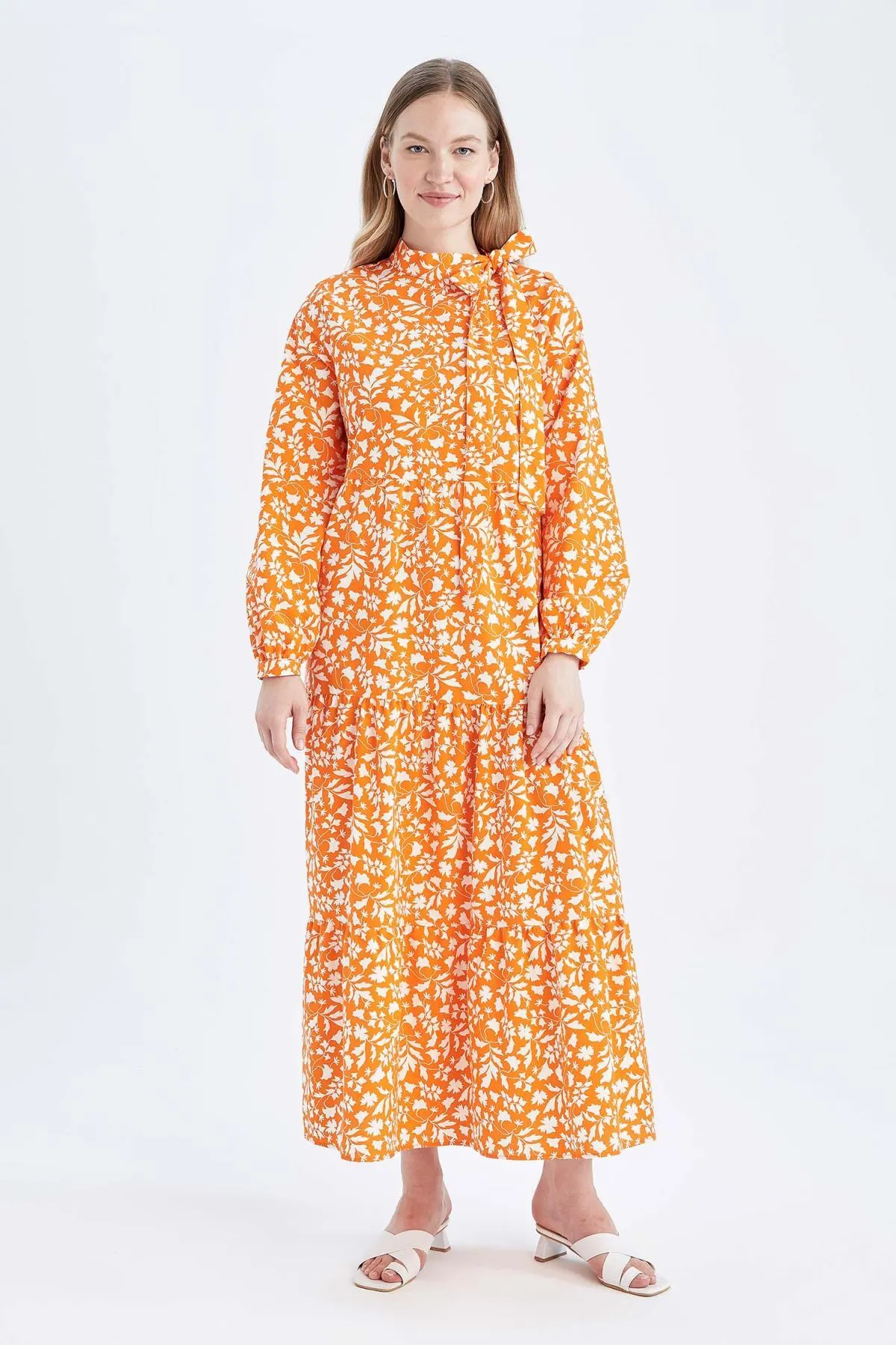DeFacto  Relax Fit Langarmkleid aus Popeline mit halbem Rollkragen und Blumenmuster Y7835az22hs