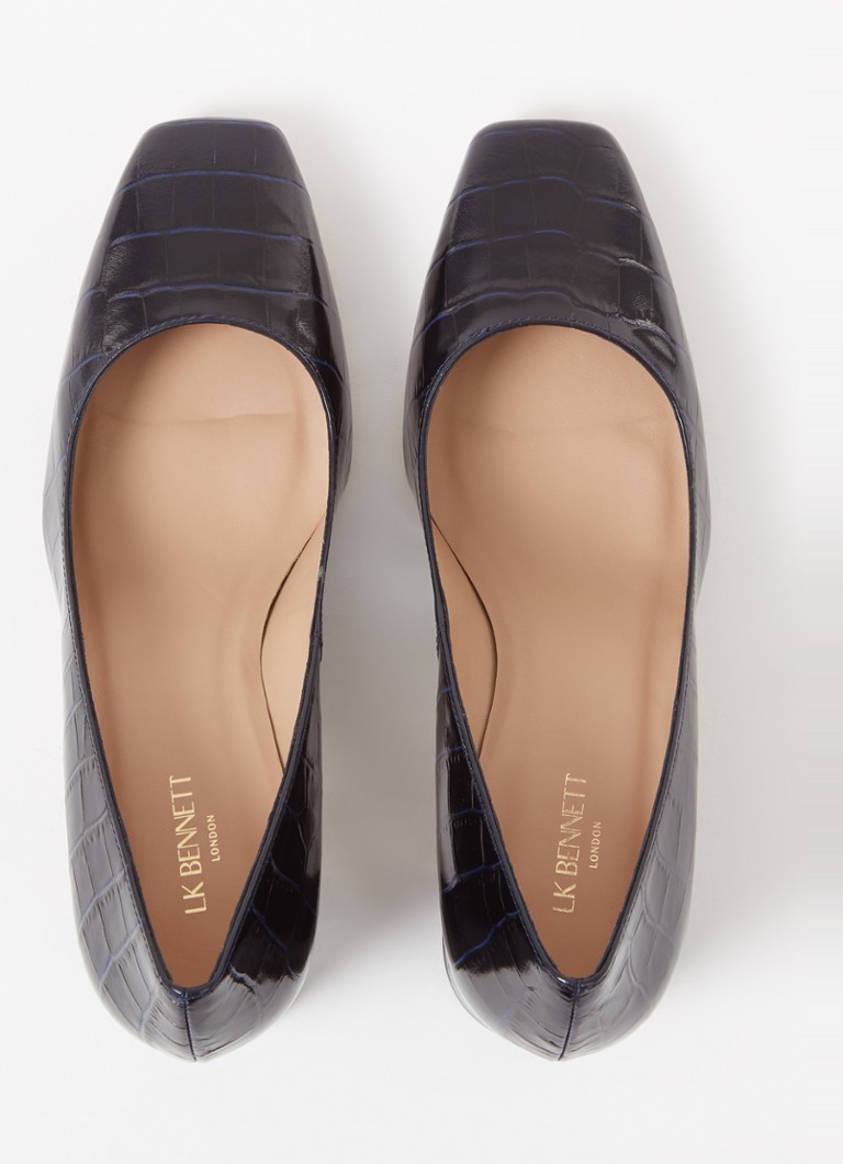 Pantofi cu toc Sally de la LKBennett, din piele cu efect de crocodil.