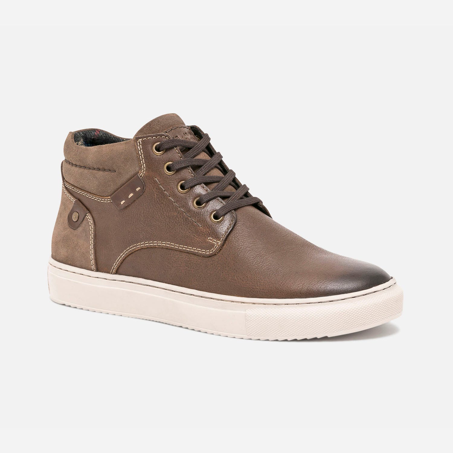 Basket marron en cuir doublure carreaux